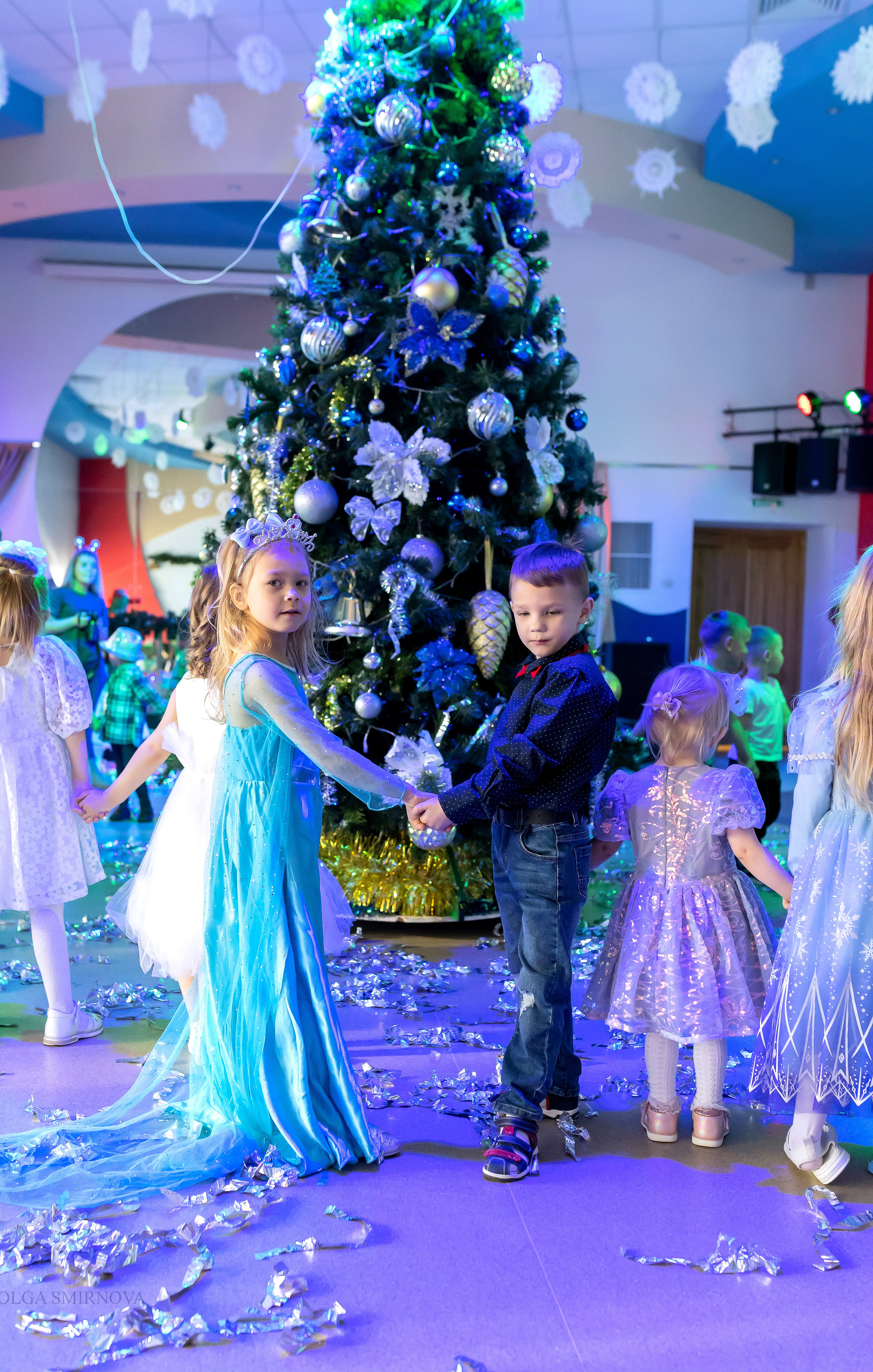 Утренник в ДОФ 04.01.25. Ольга Смирнова юрист, фотограф