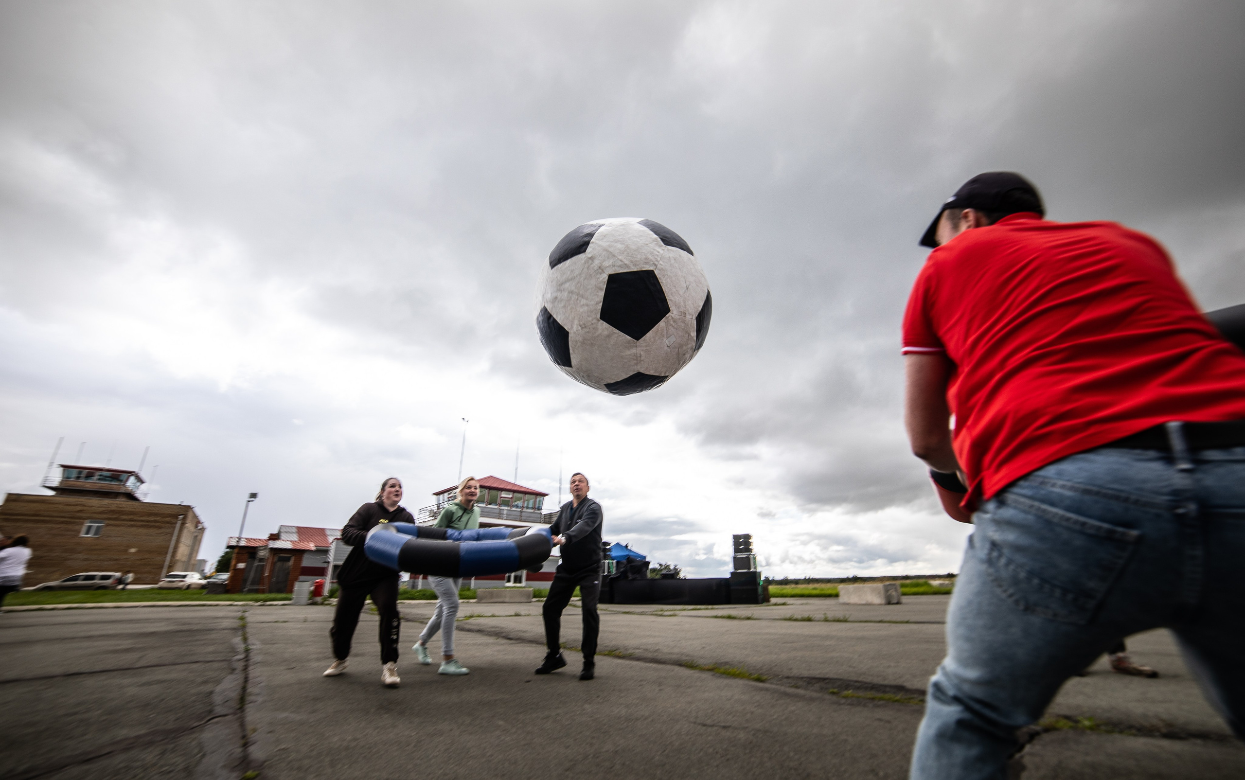 УЗСТ- Корпоративный тимбилдинг на аэродроме. Репортажный и свадебный фотограф в Челябинске Елисеев Павел
