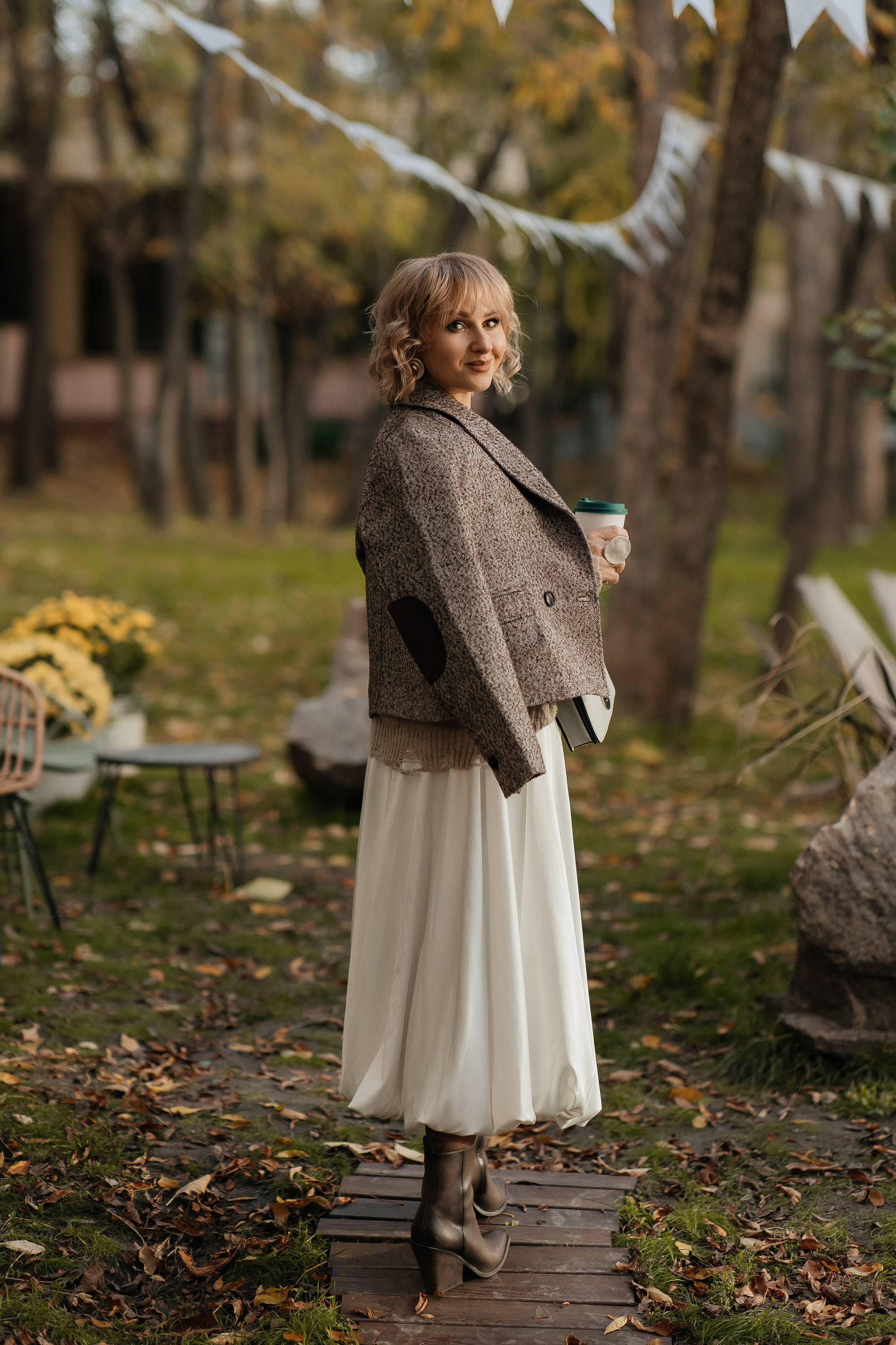 Маша и осень