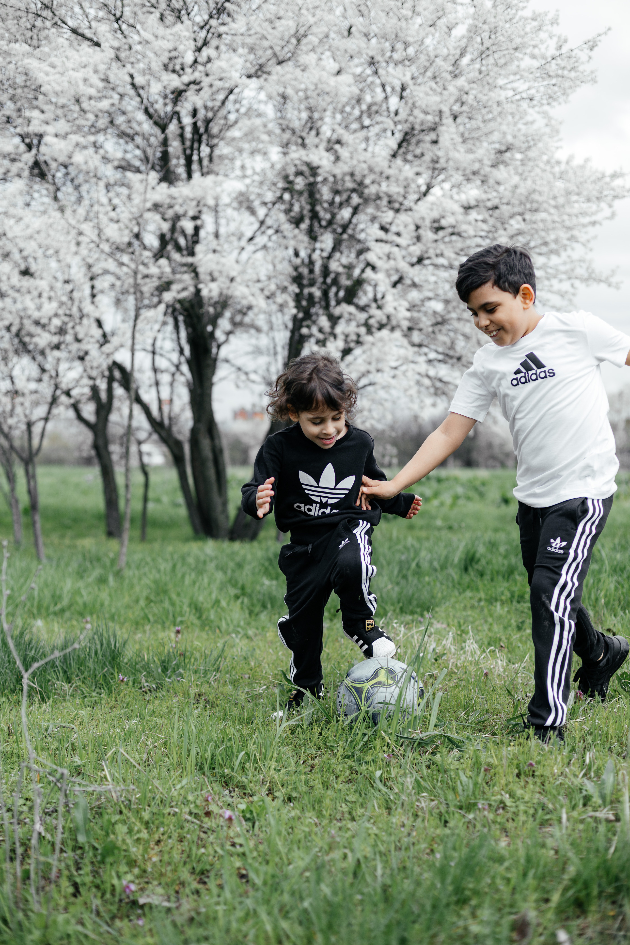 Семейная фотосессия в цветении. Свадебный, семейный, brand фотограф в Краснодаре Макарова Ксения