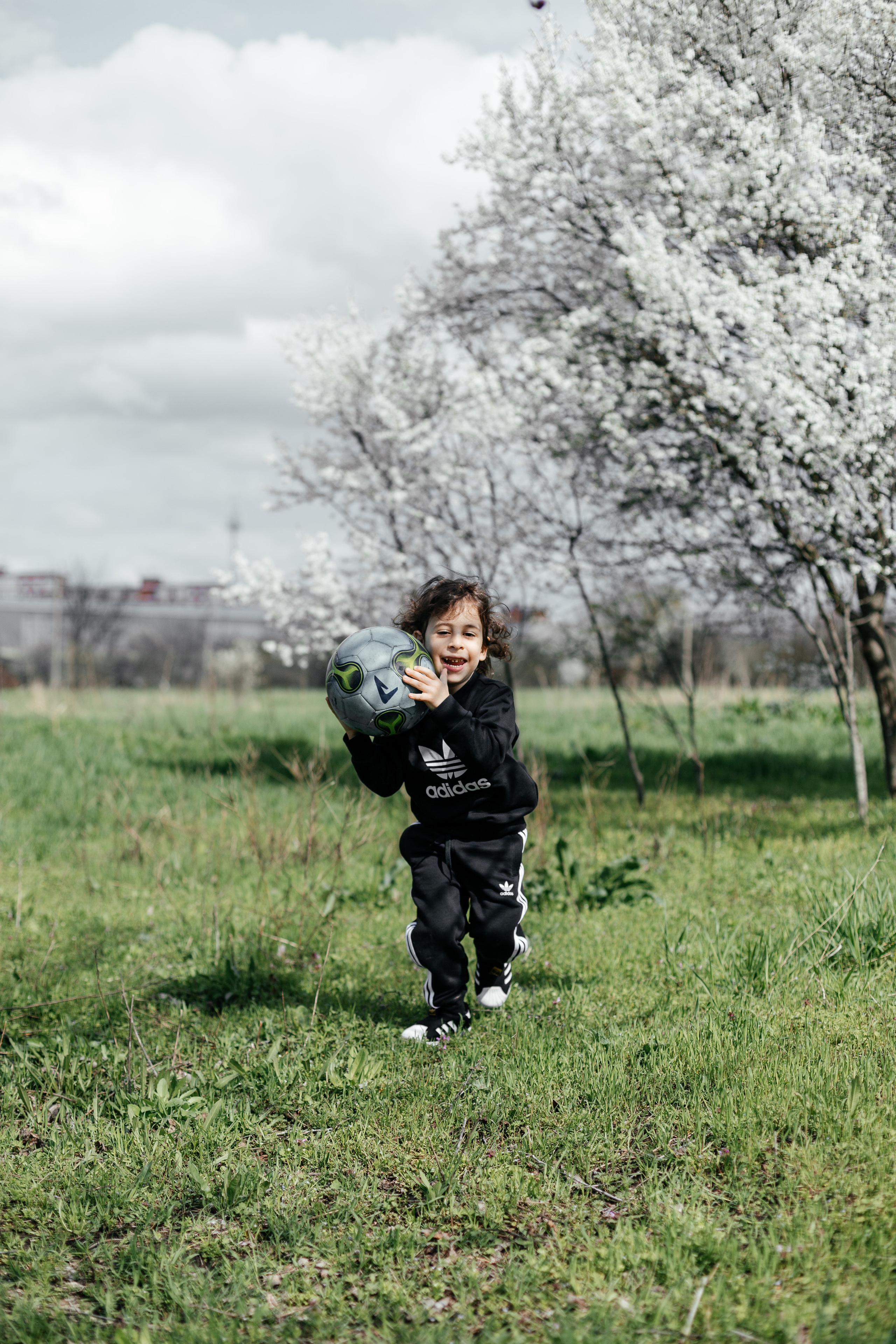 Семейная фотосессия в цветении. Свадебный, семейный, brand фотограф в Краснодаре Макарова Ксения
