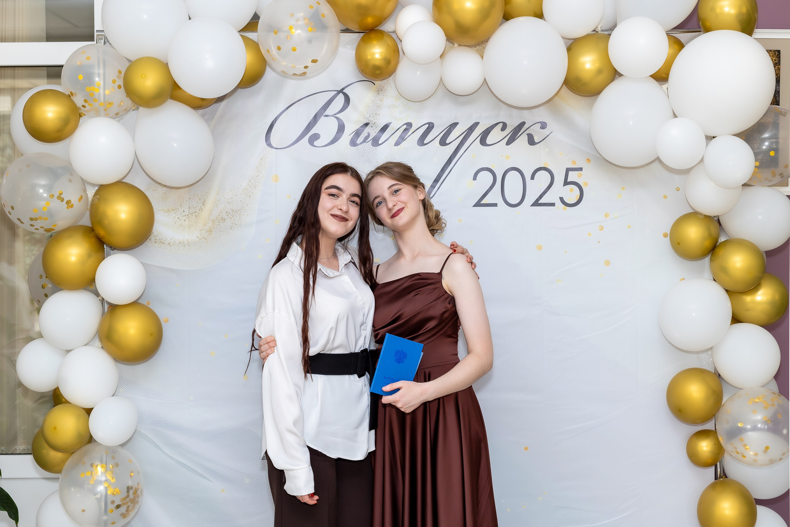 Вручение аттестата 2025. Выпускные альбомы Майкоп, Краснодар Елена Золотарева