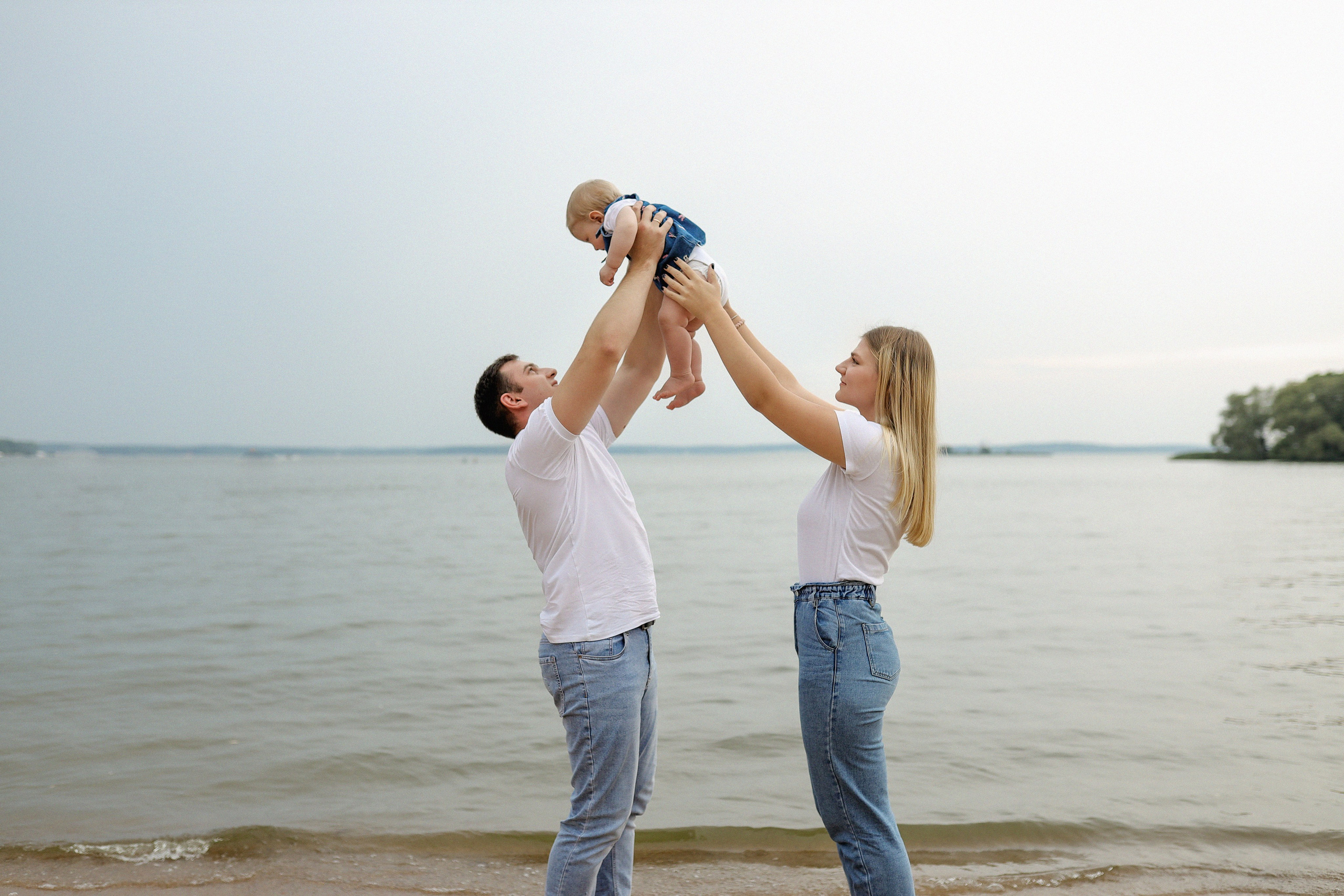 Семейная фотосессия. Фотограф новорожденных и беременности в Минске