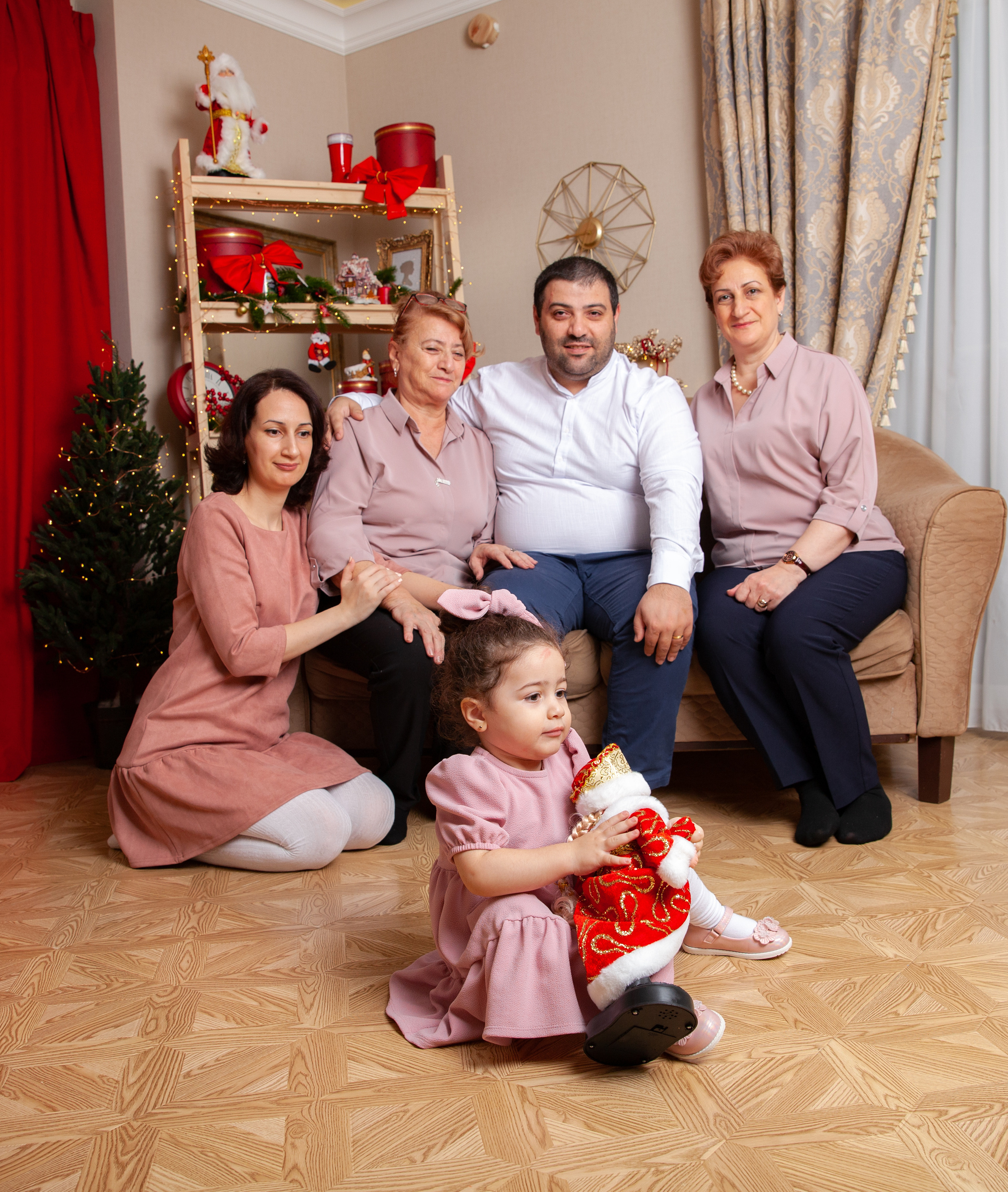 Новогодняя фотосессия для Гаяне. Фотограф в Железнодорожном и Балашихе