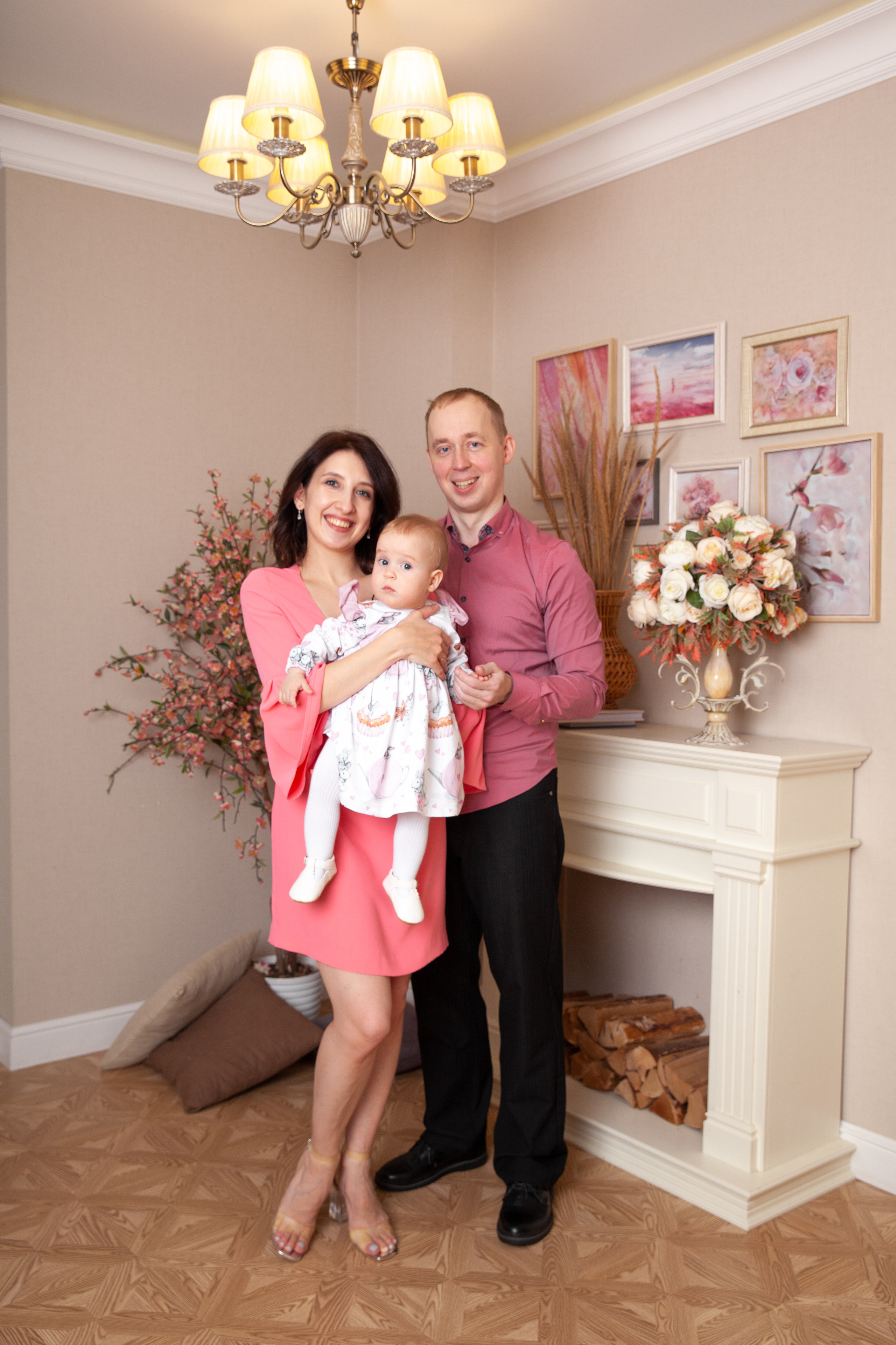 Семейная фотосессия с маленькой Лизой. Фотограф в Железнодорожном и Балашихе