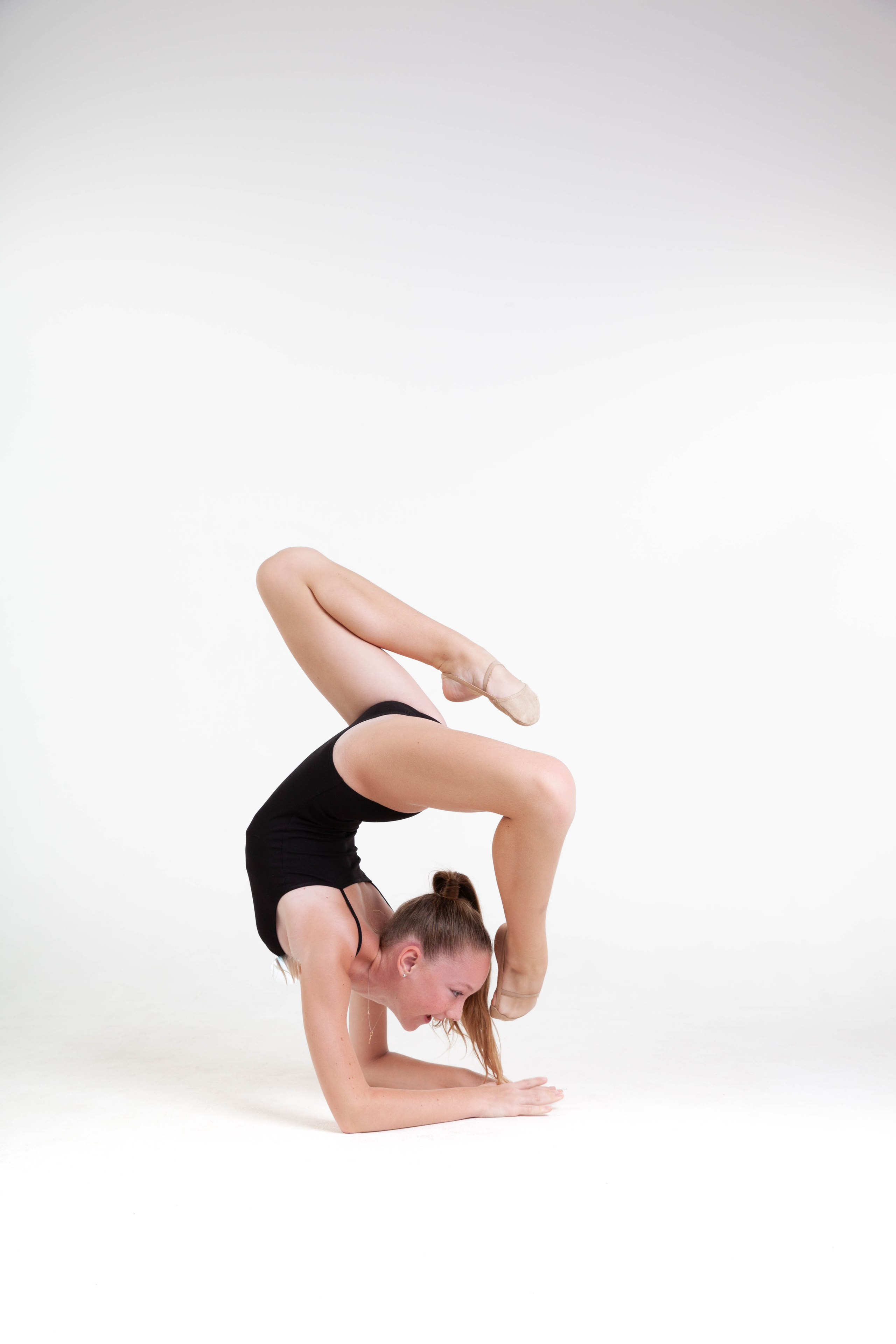 Фотосессия портфолио для гимнасток. Фотограф в Железнодорожном и Балашихе