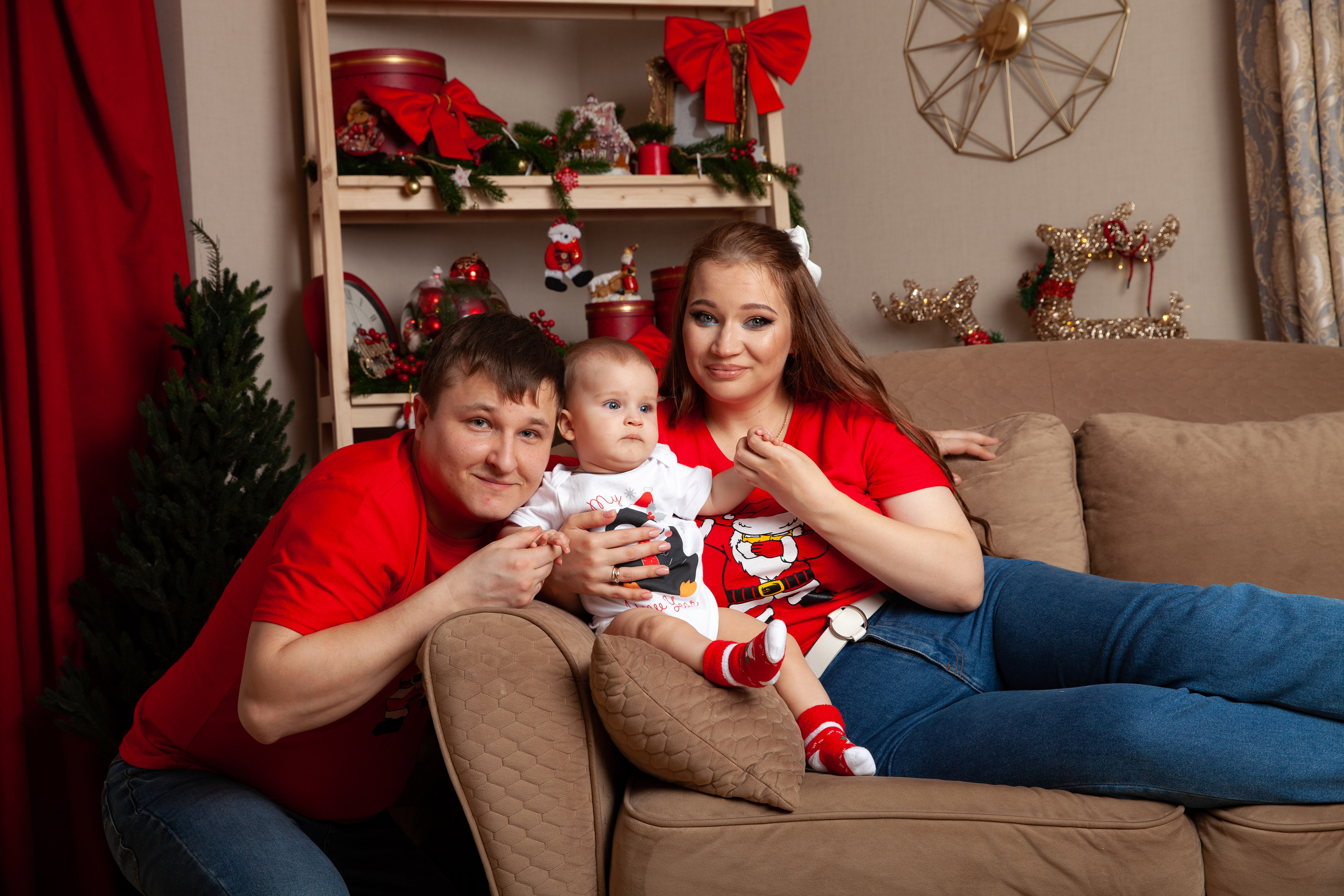 Новогодняя семейная фотосессия для Алины. Фотограф в Железнодорожном и Балашихе