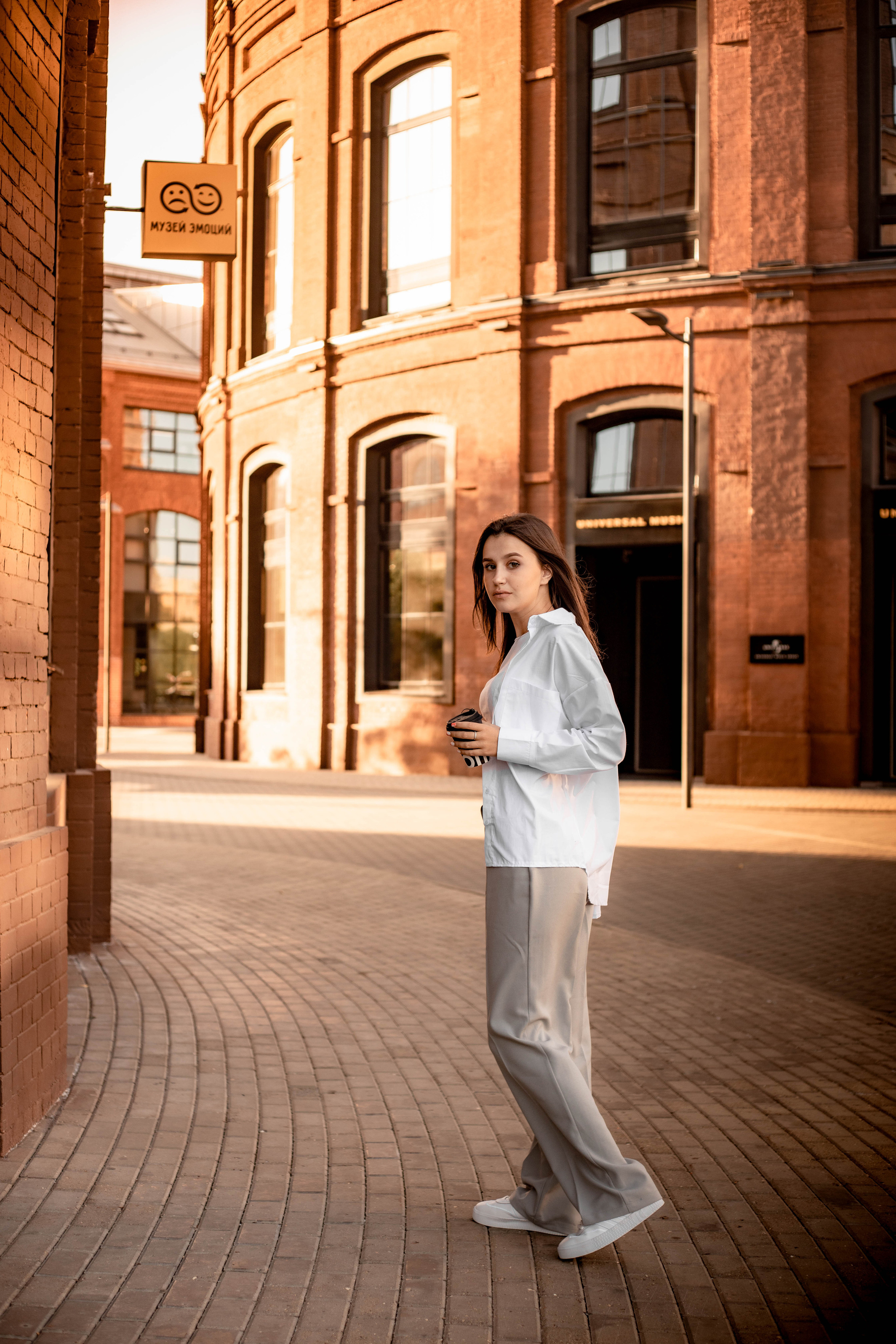 Женская фотосессия на заводе Арма. Фотограф в Железнодорожном и Балашихе