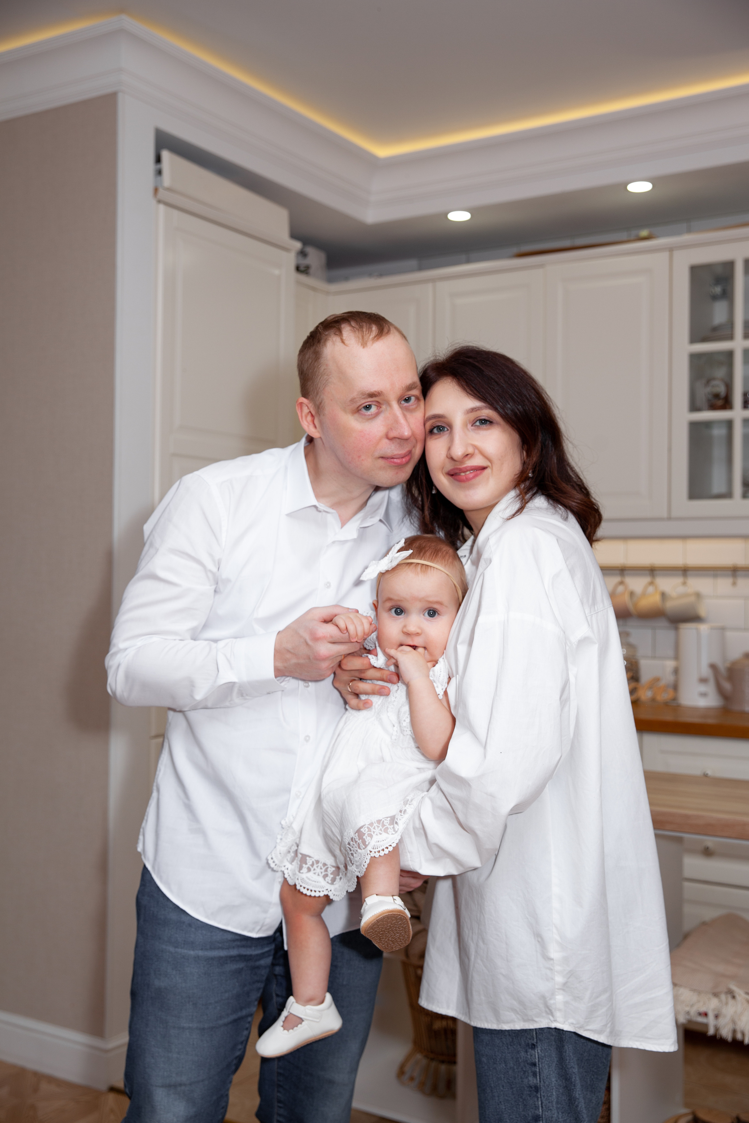 Семейная фотосессия с маленькой Лизой. Фотограф в Железнодорожном и Балашихе