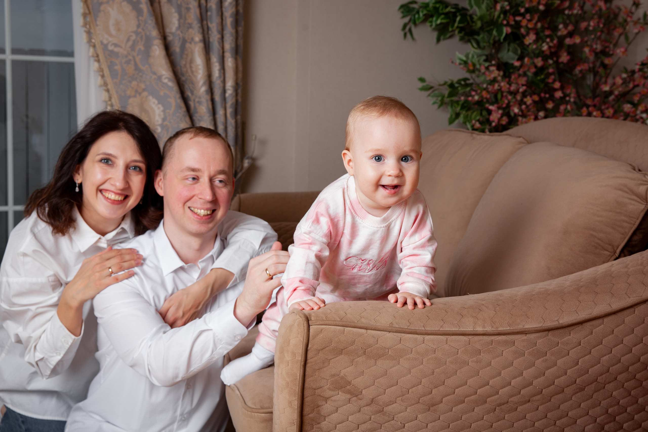 Семейная фотосессия с маленькой Лизой. Фотограф в Железнодорожном и Балашихе