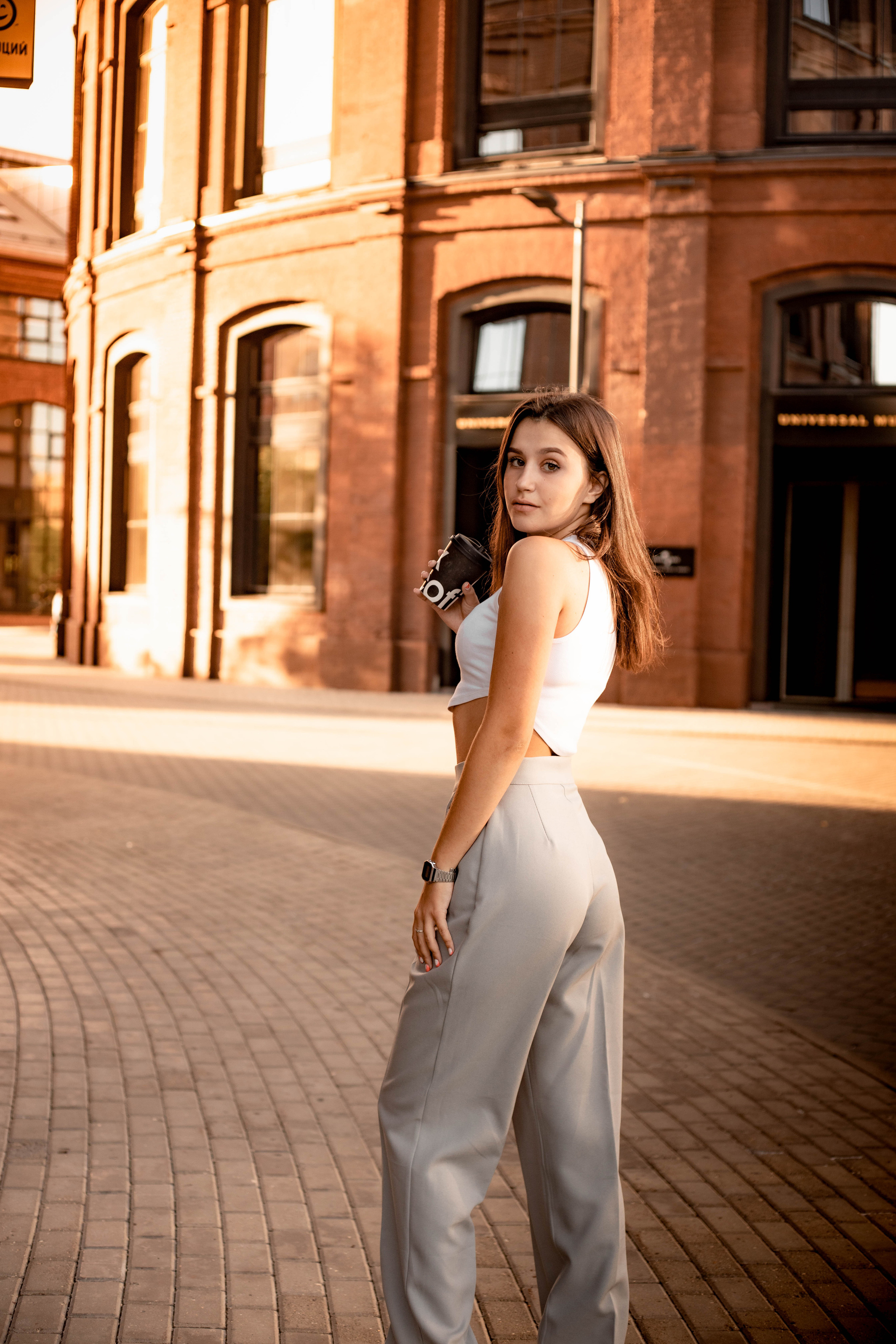 Женская фотосессия на заводе Арма. Фотограф в Железнодорожном и Балашихе