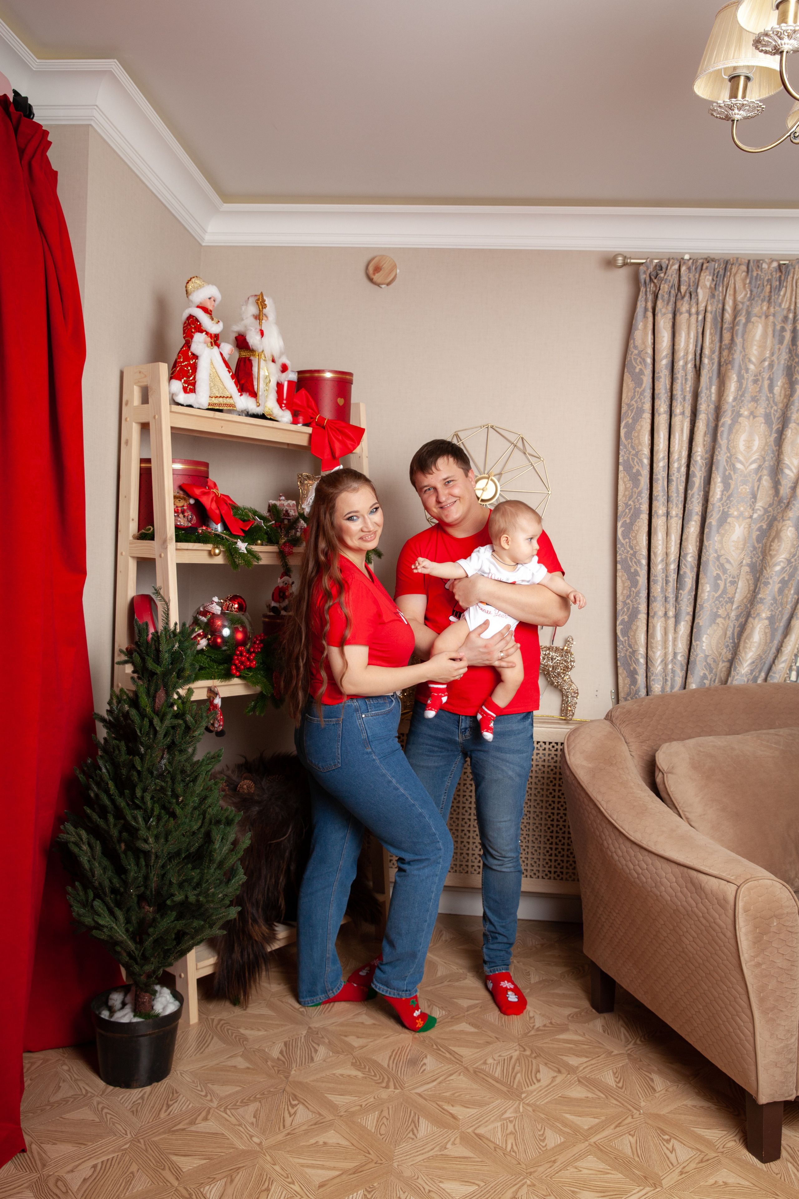 Новогодняя семейная фотосессия для Алины. Фотограф в Железнодорожном и Балашихе