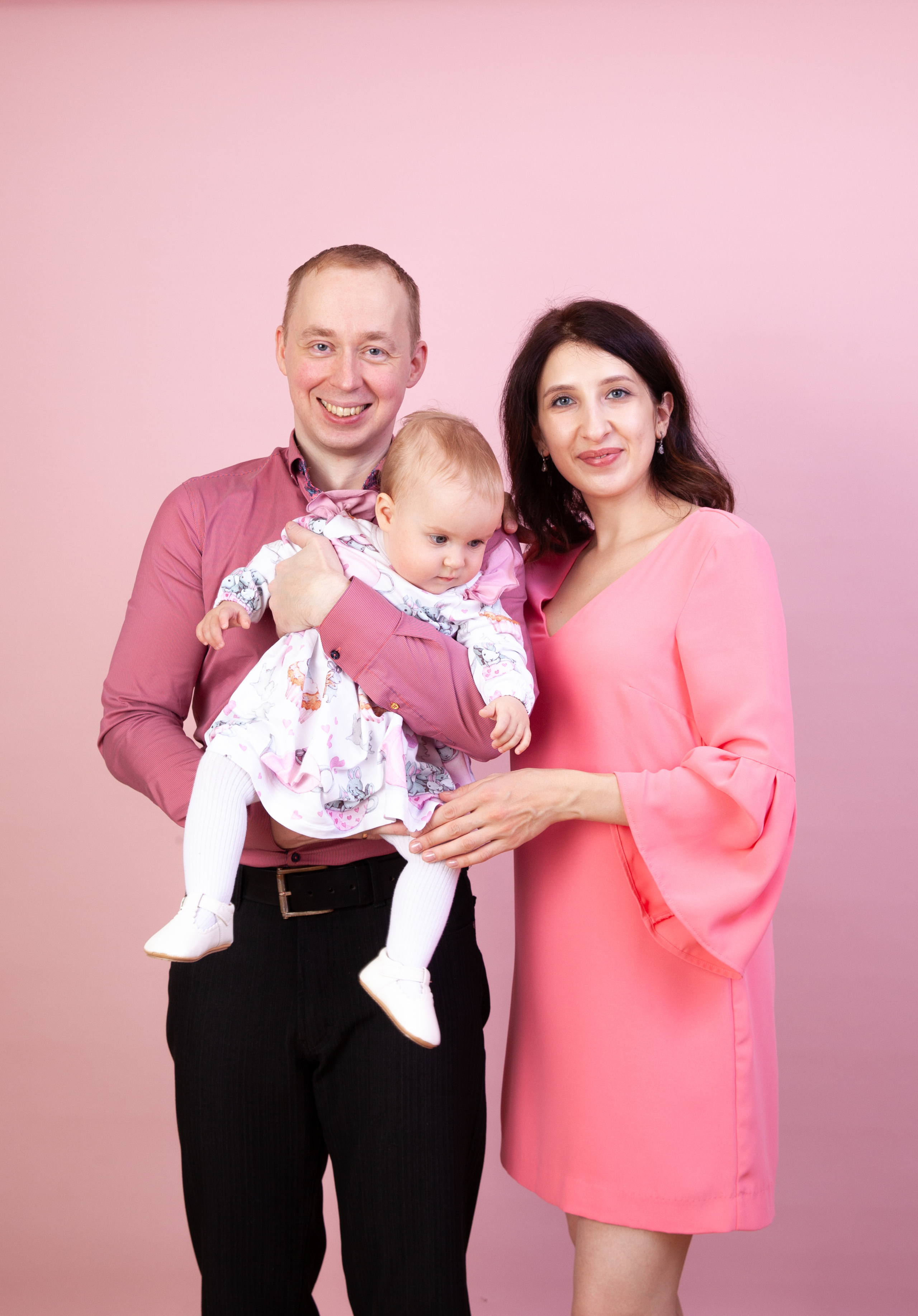 Семейная фотосессия с маленькой Лизой. Фотограф в Железнодорожном и Балашихе