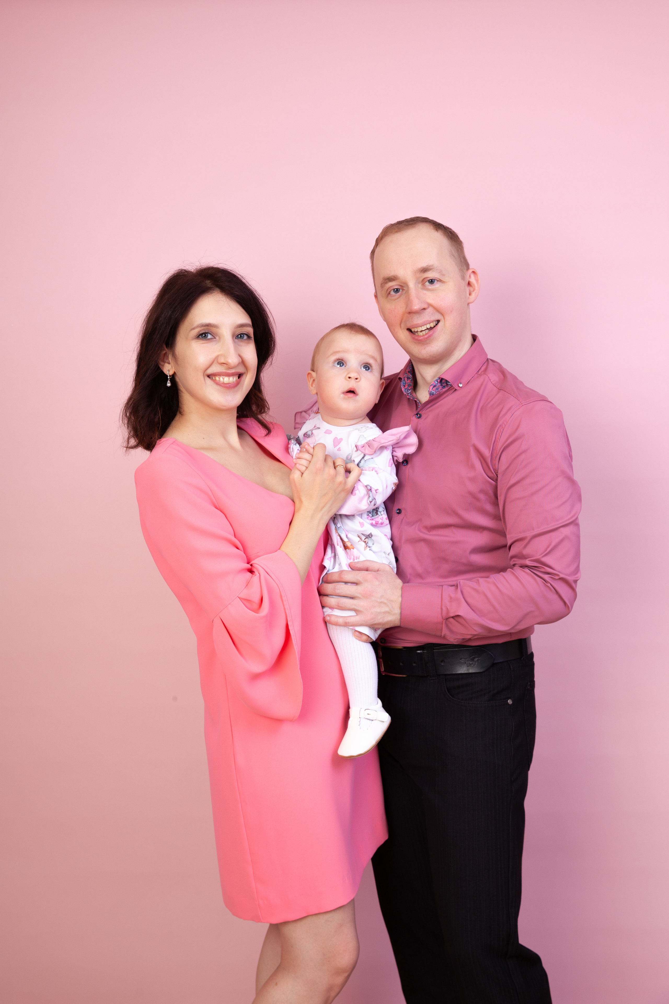 Семейная фотосессия с маленькой Лизой. Фотограф в Железнодорожном и Балашихе