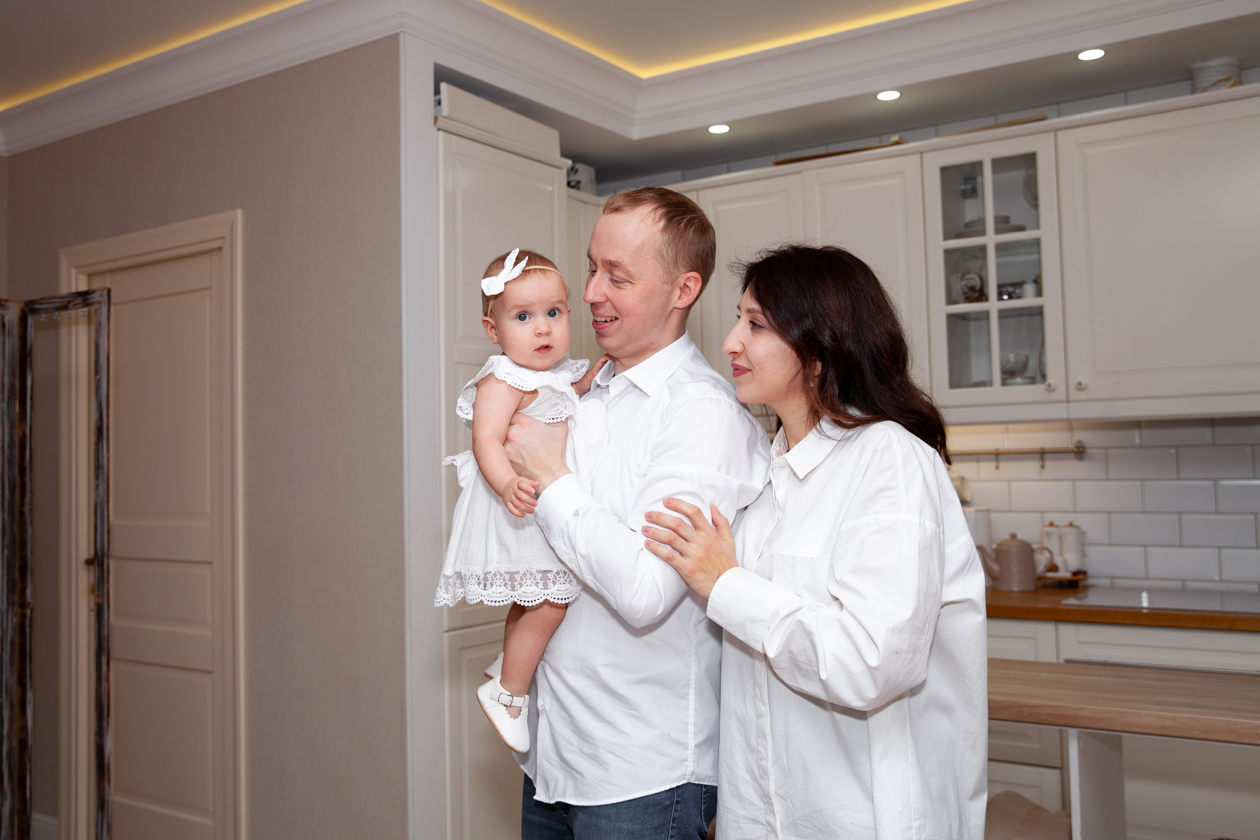 Семейная фотосессия с маленькой Лизой. Фотограф в Железнодорожном и Балашихе