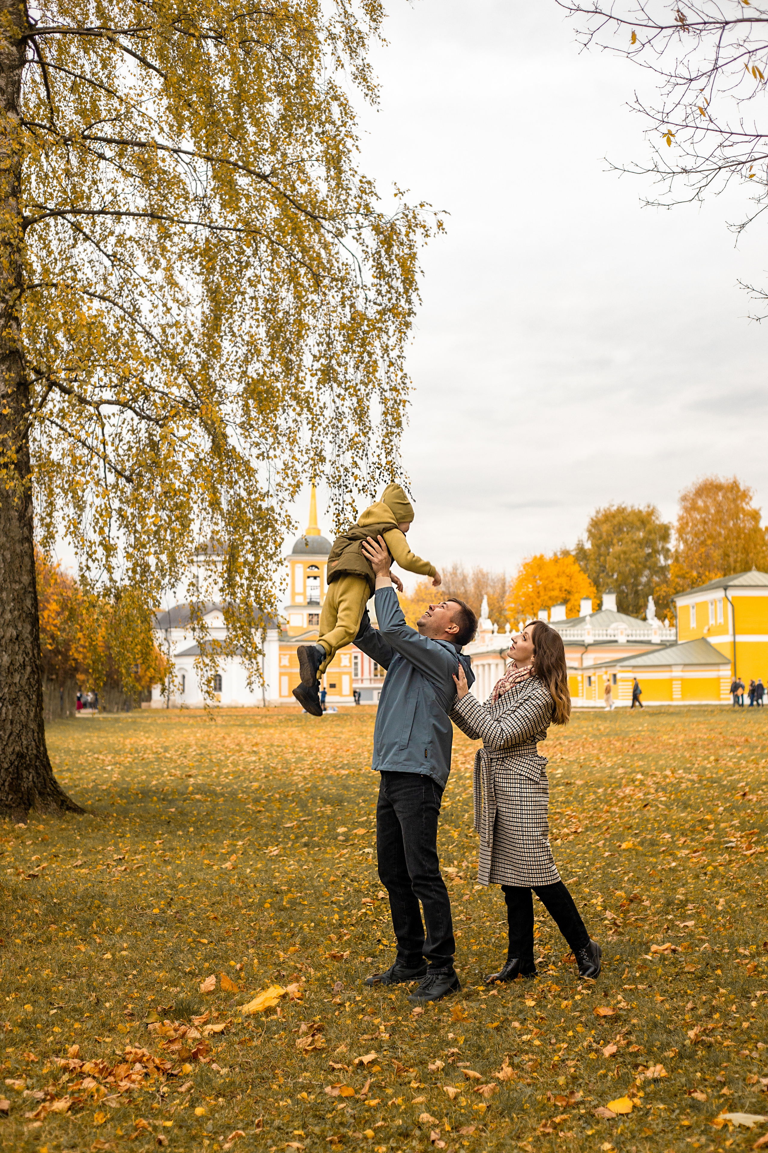 Семейная фотосессия в парке Кусково. Фотограф в Железнодорожном и Балашихе