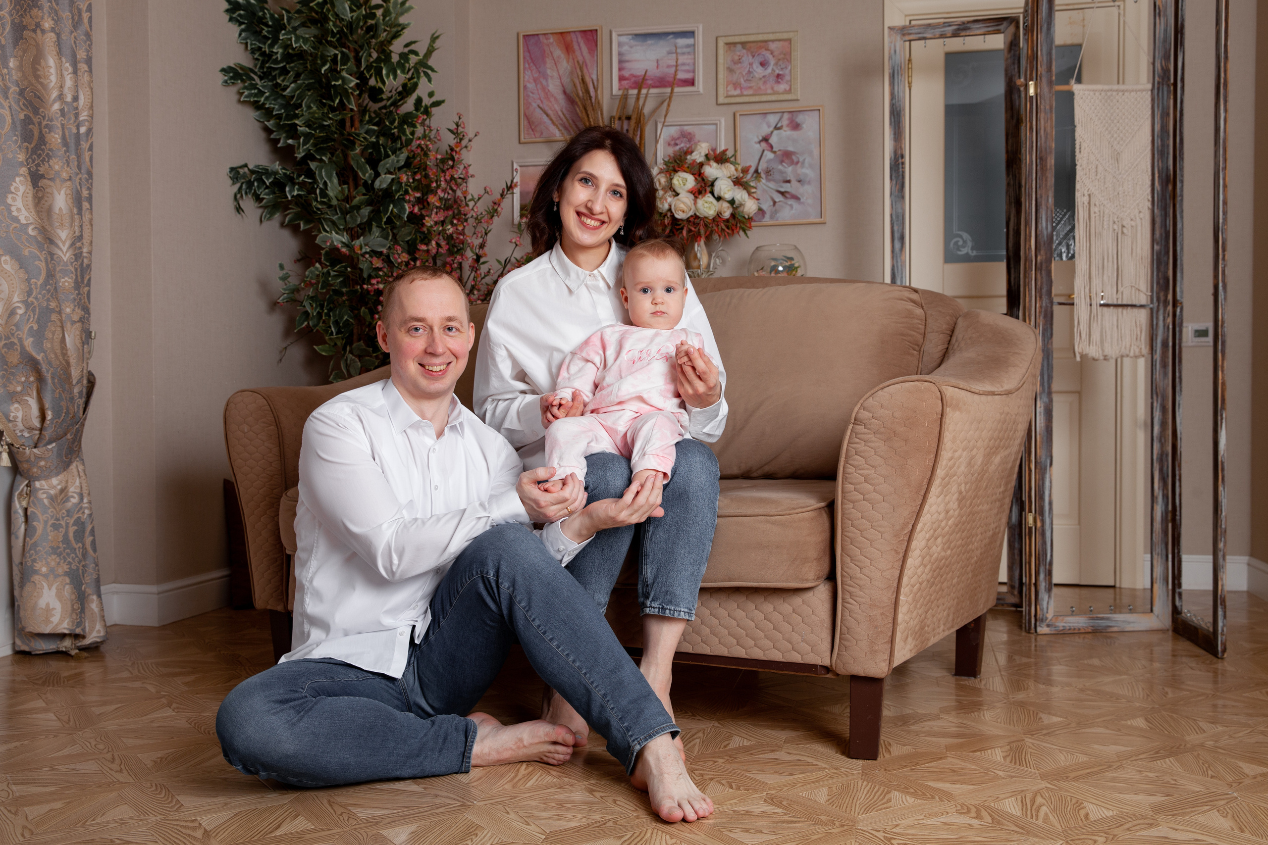 Семейная фотосессия с маленькой Лизой. Фотограф в Железнодорожном и Балашихе