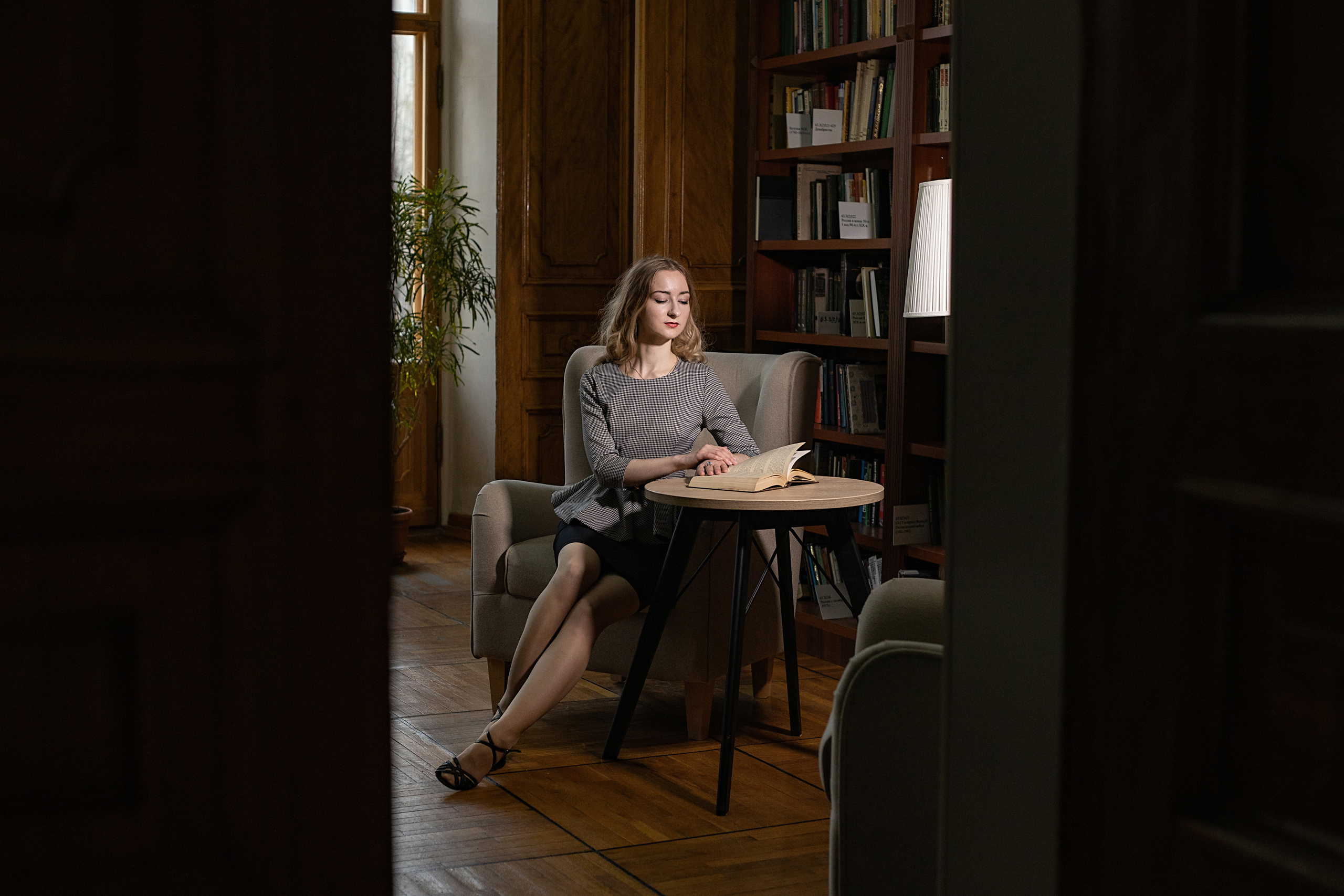 Портретная съемка в библиотеке. Фотограф в Железнодорожном и Балашихе