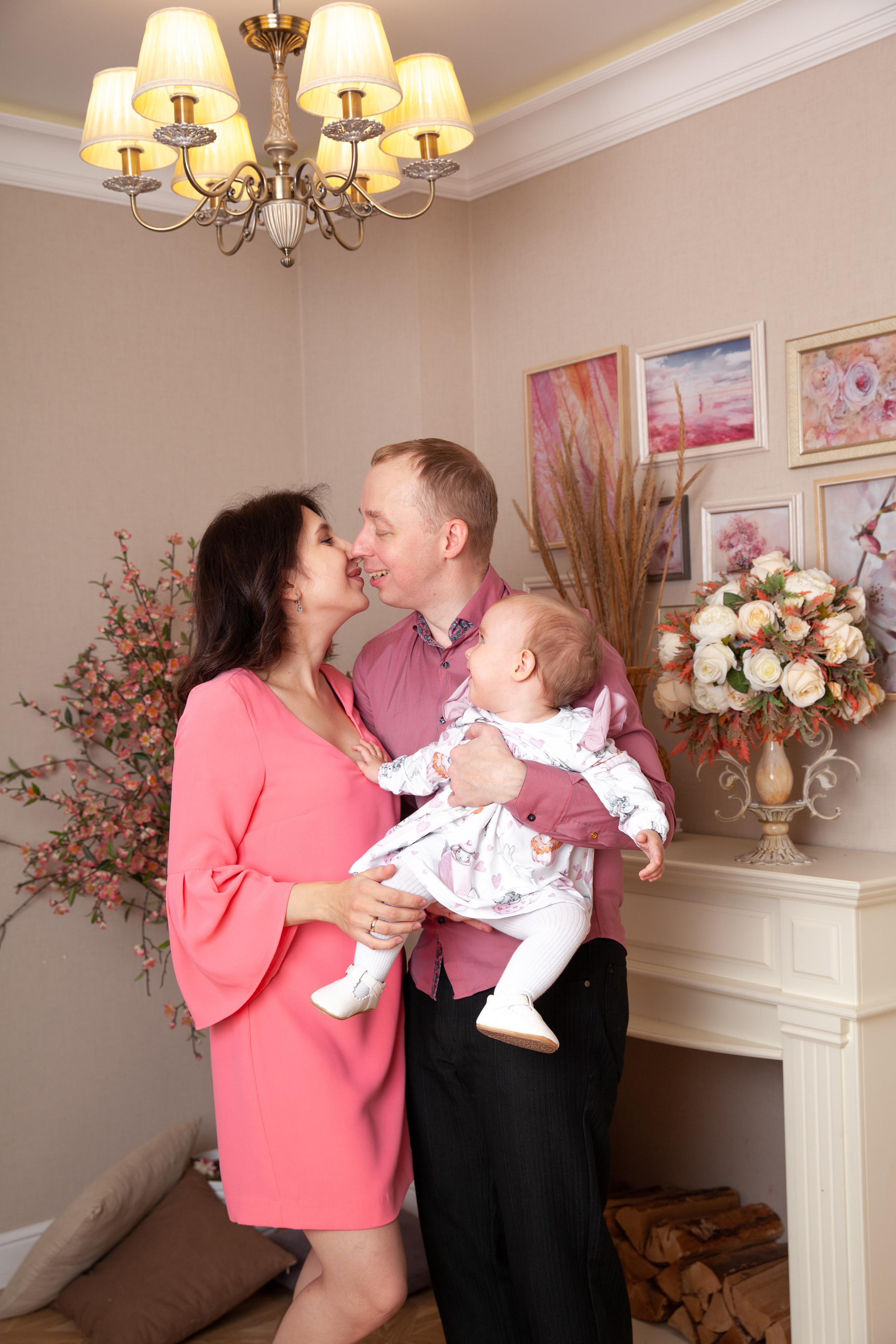 Семейная фотосессия с маленькой Лизой. Фотограф в Железнодорожном и Балашихе