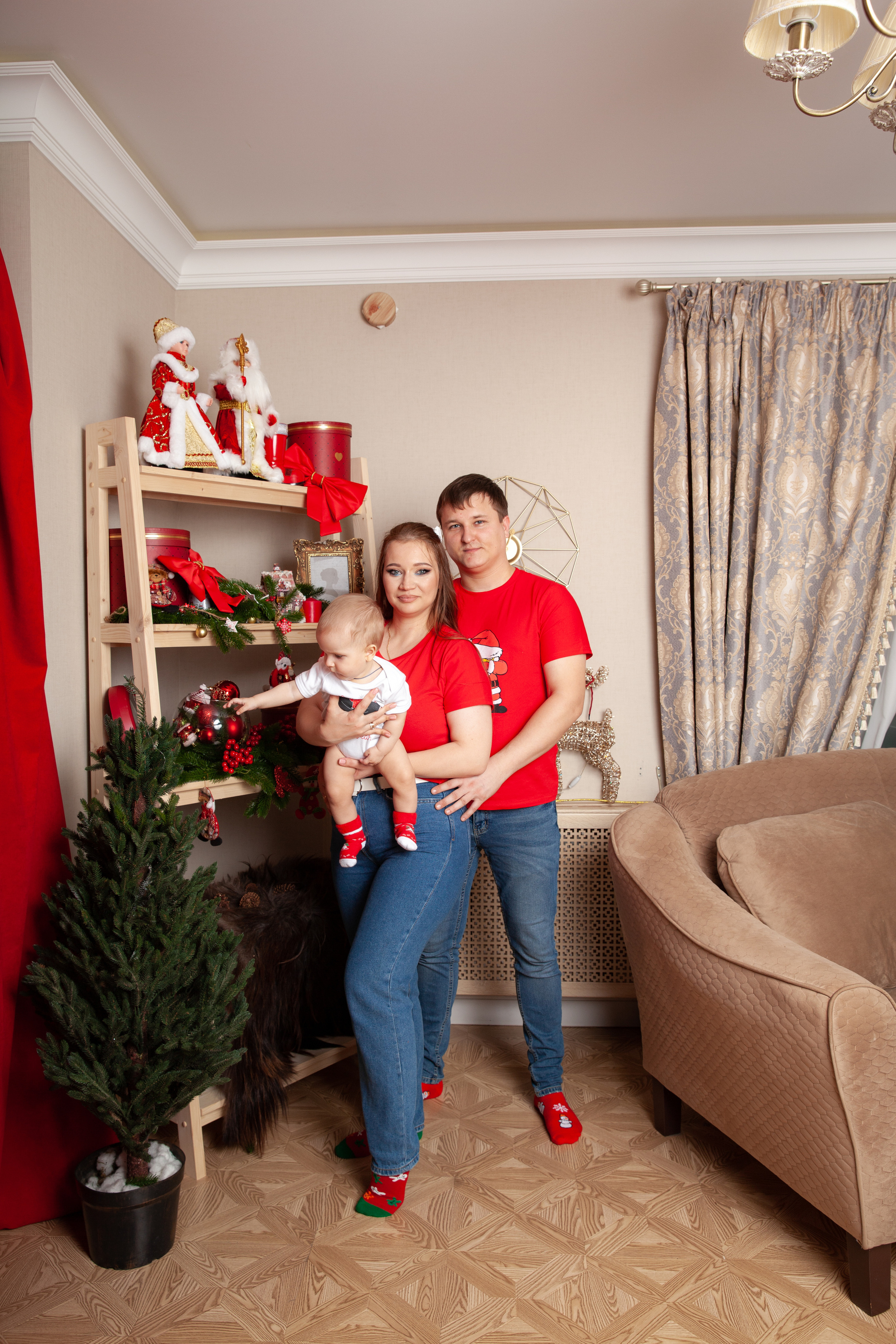 Новогодняя семейная фотосессия для Алины. Фотограф в Железнодорожном и Балашихе