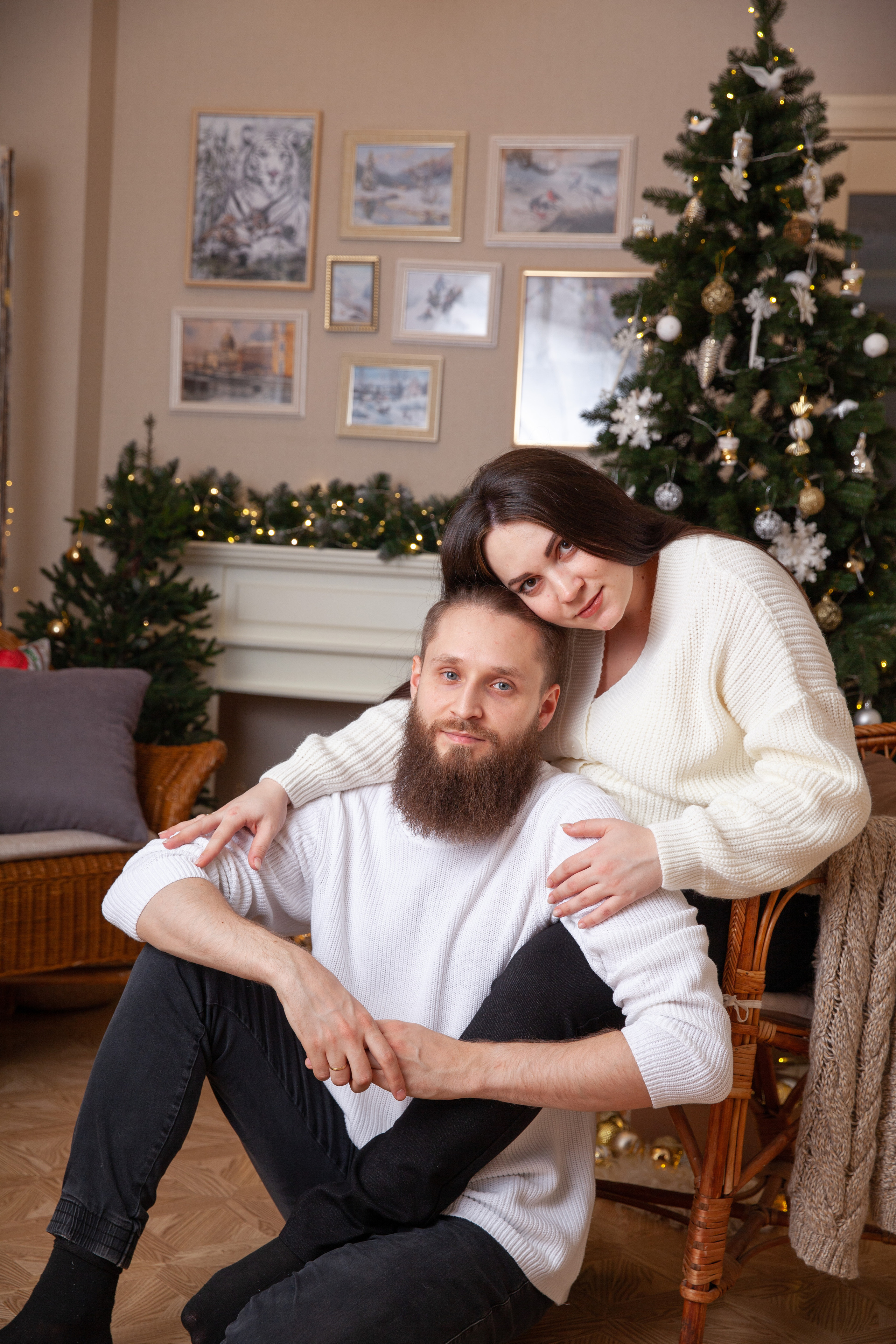 красивый портрет у ёлочки