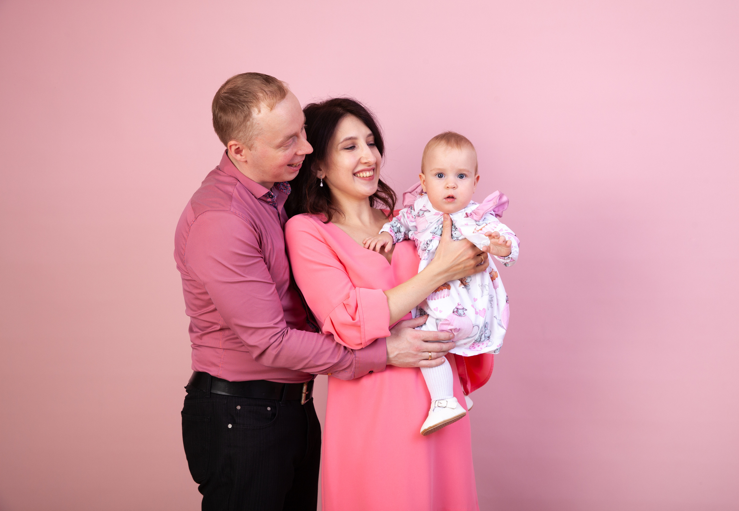 Семейная фотосессия с маленькой Лизой. Фотограф в Железнодорожном и Балашихе