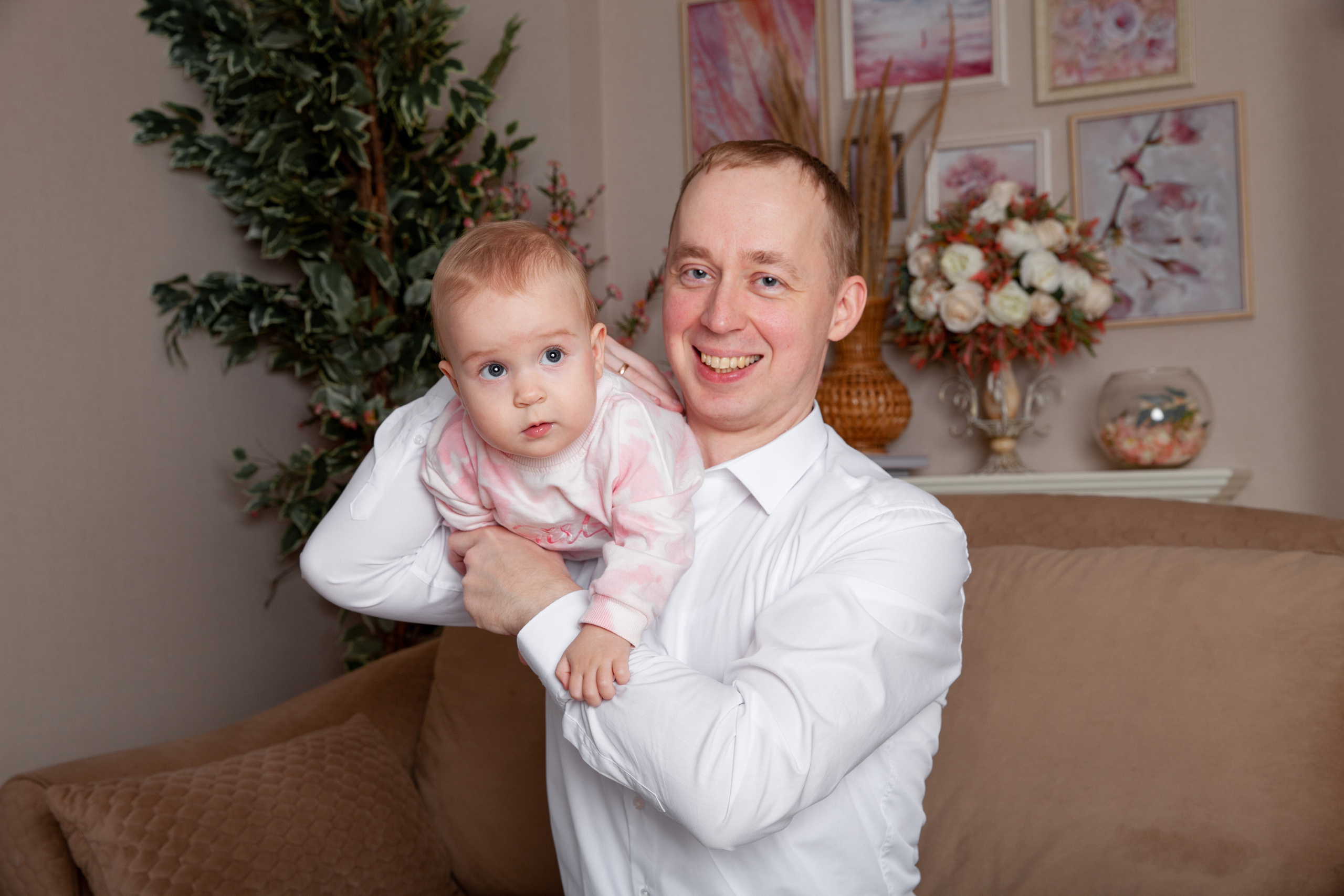 Семейная фотосессия с маленькой Лизой. Фотограф в Железнодорожном и Балашихе