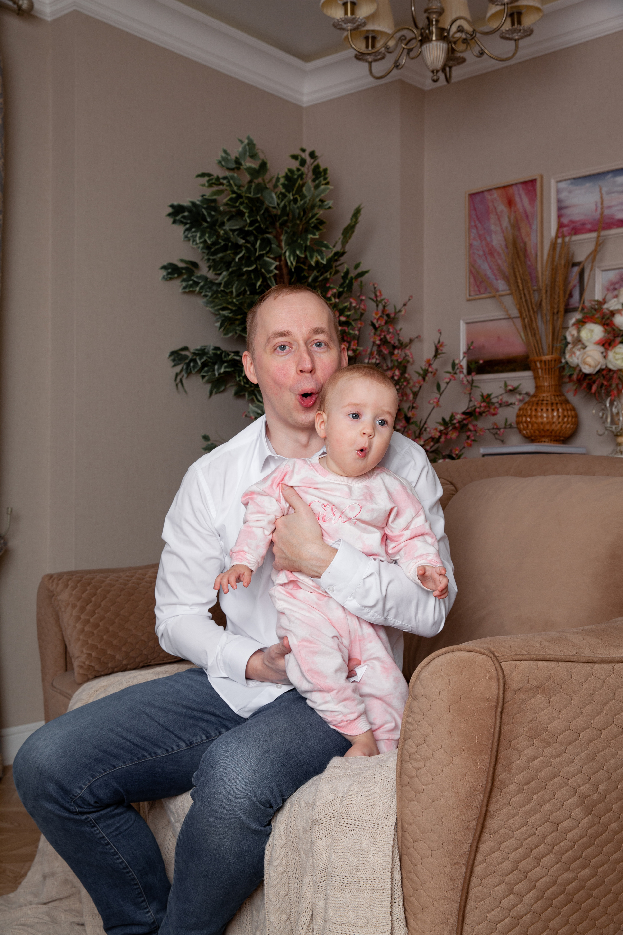 Семейная фотосессия с маленькой Лизой. Фотограф в Железнодорожном и Балашихе