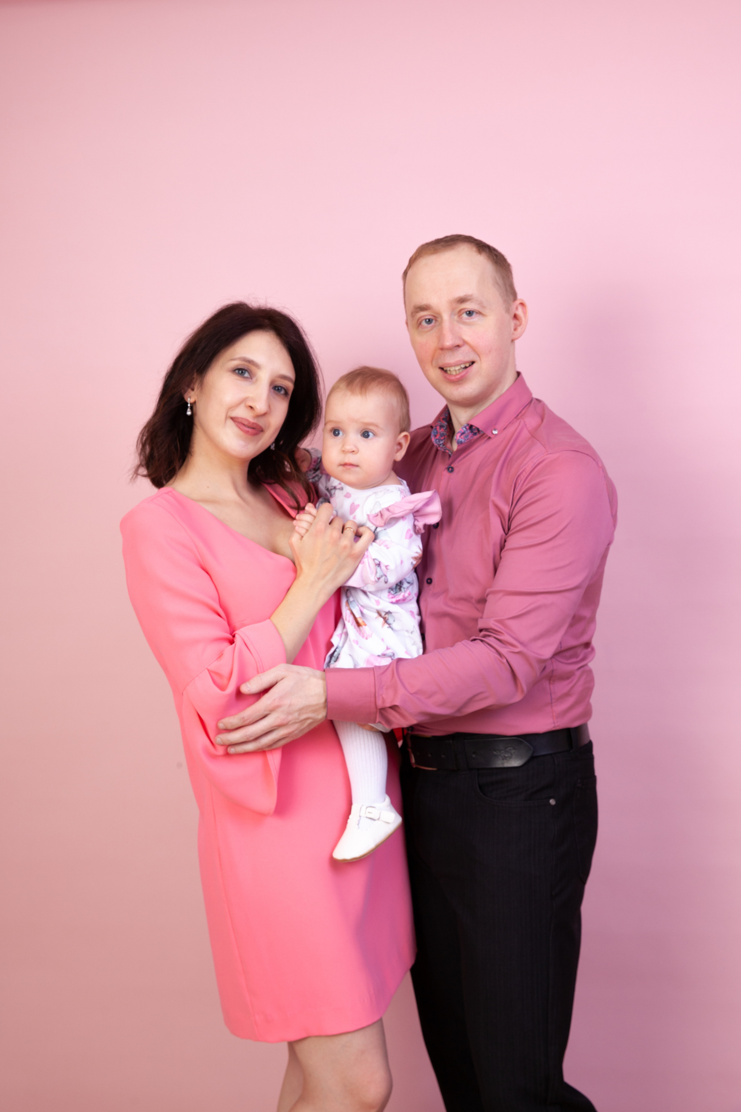 Семейная фотосессия с маленькой Лизой. Фотограф в Железнодорожном и Балашихе