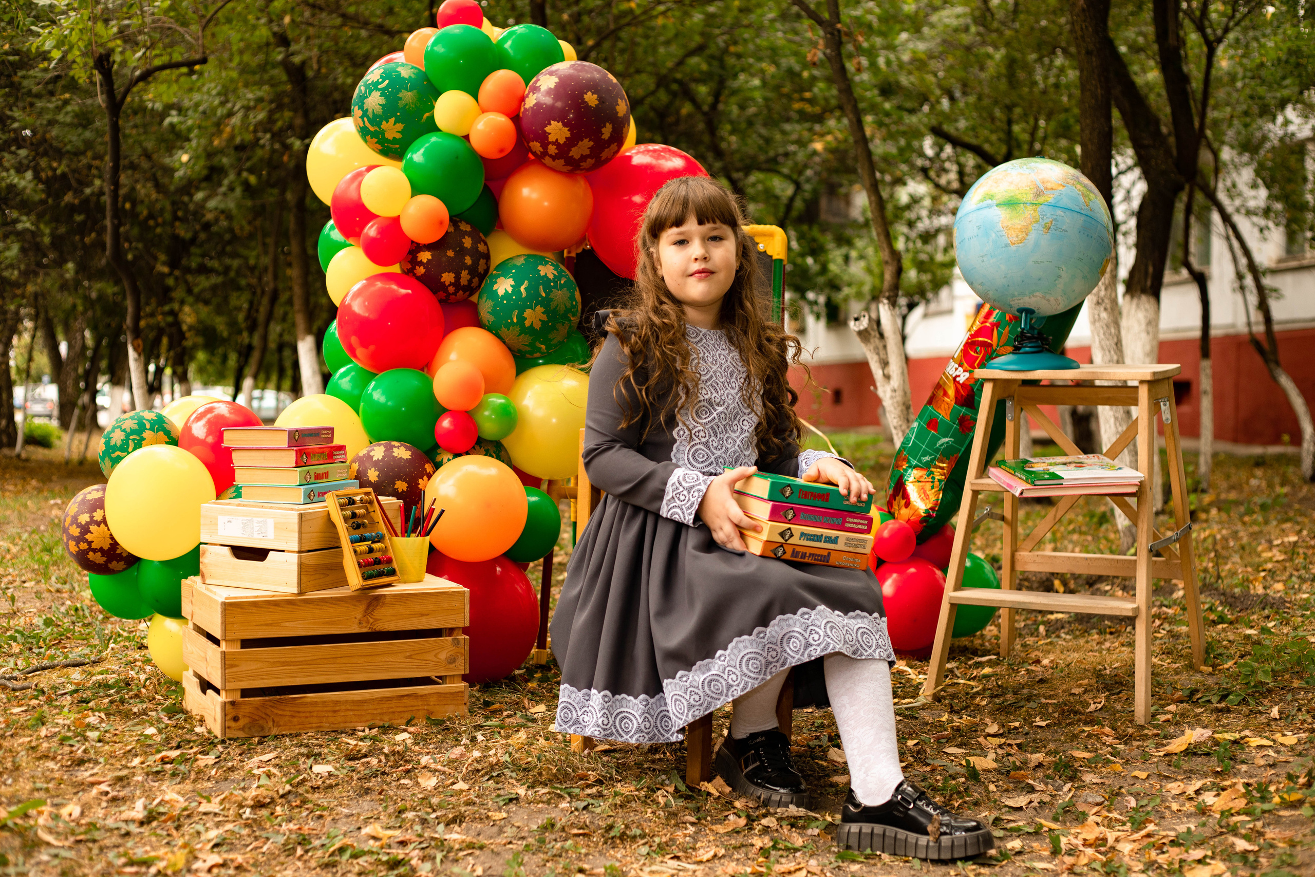 Школьная фотосессия по случаю 1 сентября. Фотограф в Железнодорожном и Балашихе