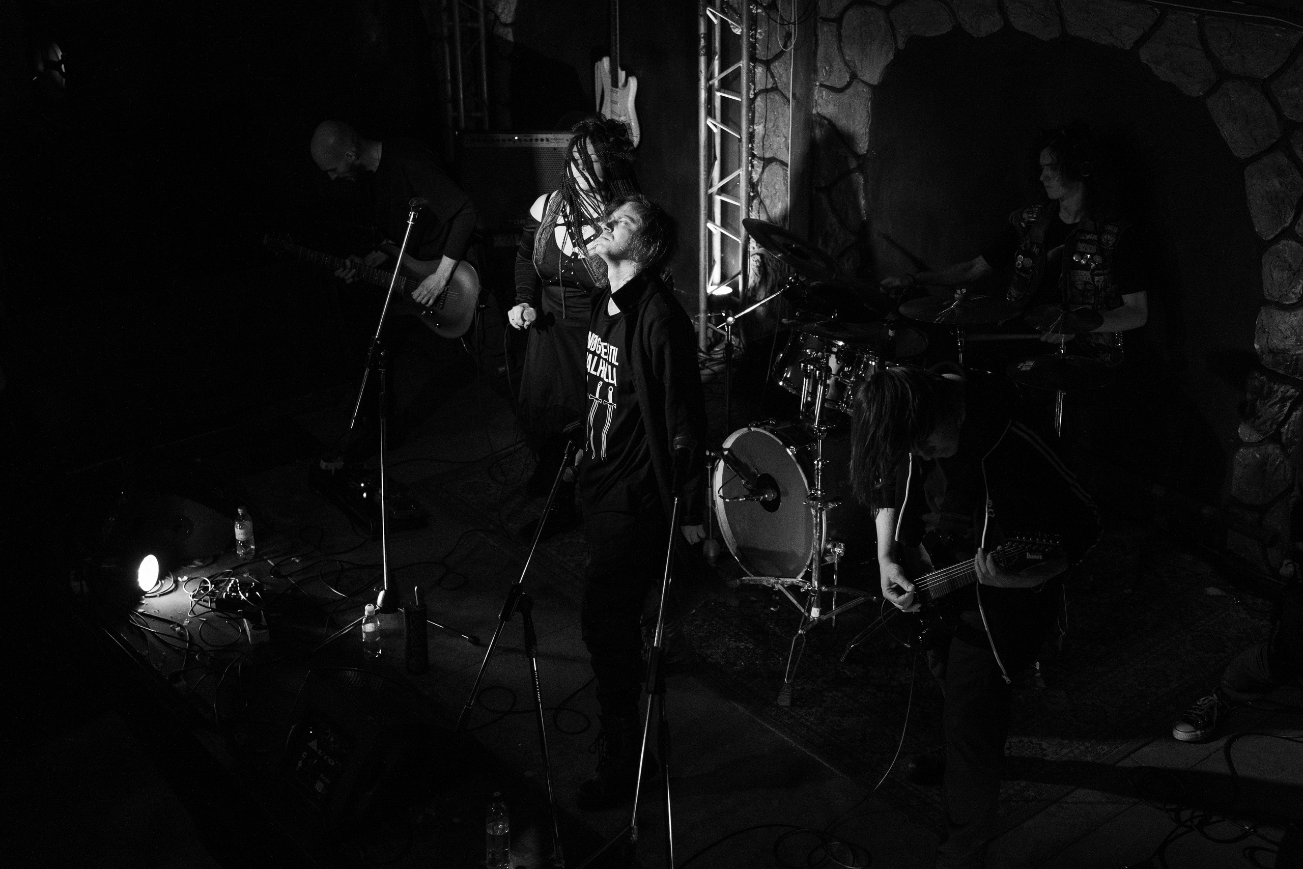 Ночь На Земле|Нора, Псков. Концертный и репортажный фотограф в Санкт-Петербурге Слава Пахомов