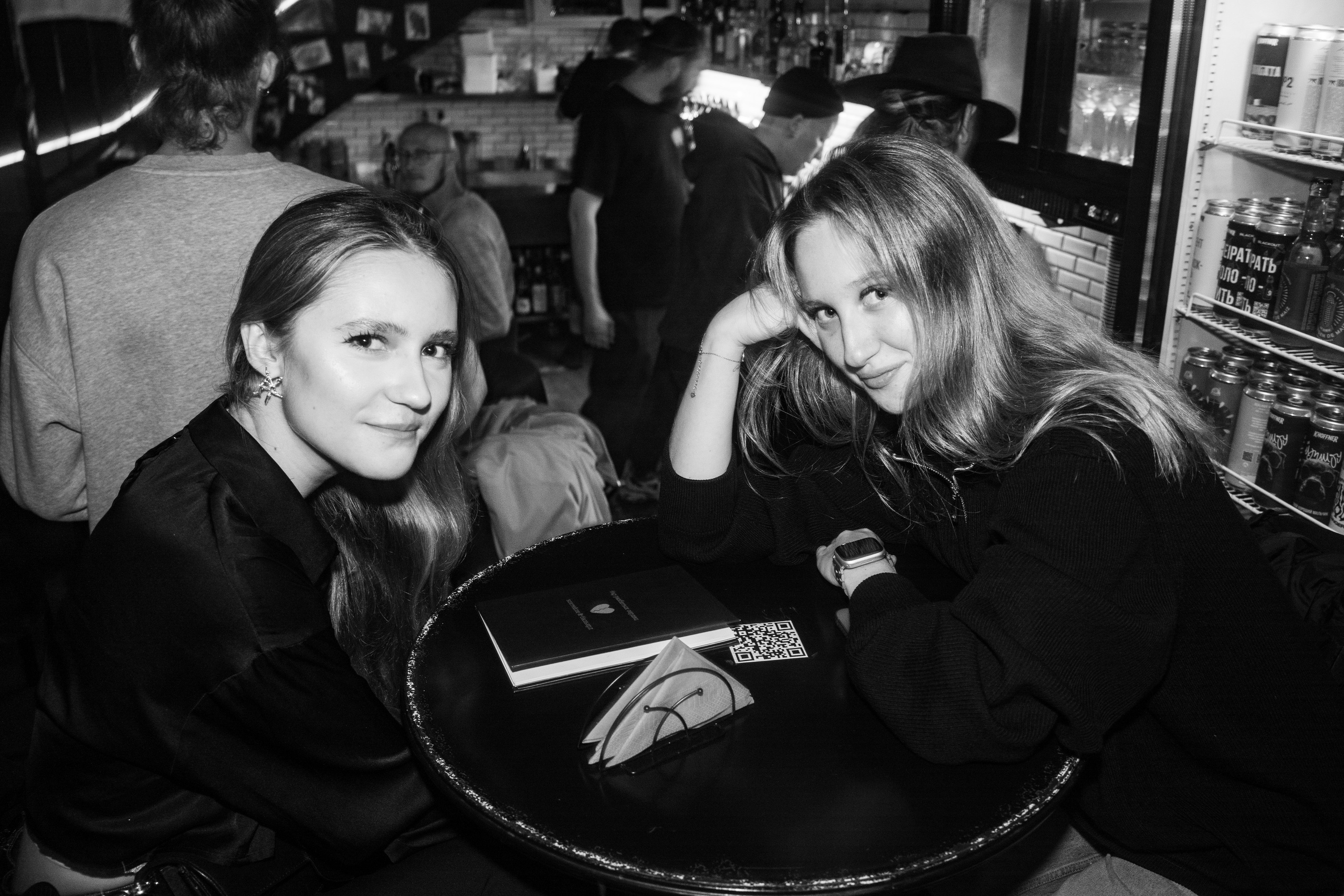 Из Сибири с любовью. Бар разбитых сердец. Концертный и репортажный фотограф в Санкт-Петербурге Слава Пахомов