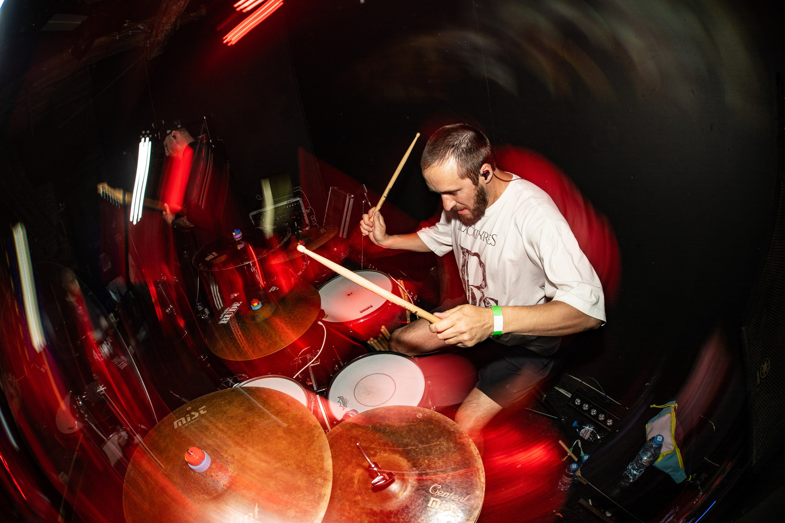 ОМУТ ГИГ|Zoccolo 2.0. Концертный и репортажный фотограф в Санкт-Петербурге Слава Пахомов