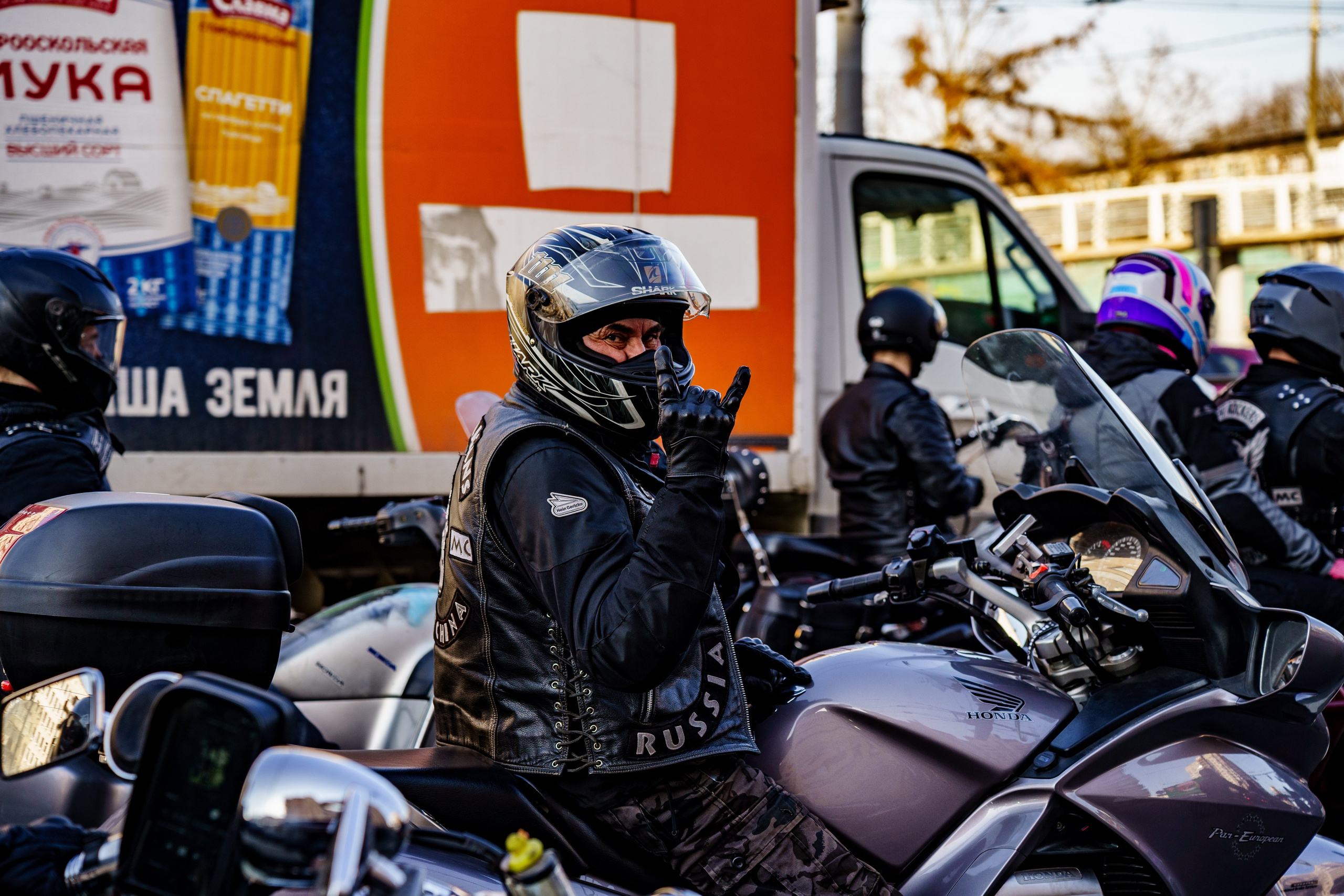 Прохват мотоклуба Norman Riders ч.1. Концертный и репортажный фотограф в Санкт-Петербурге Слава Пахомов