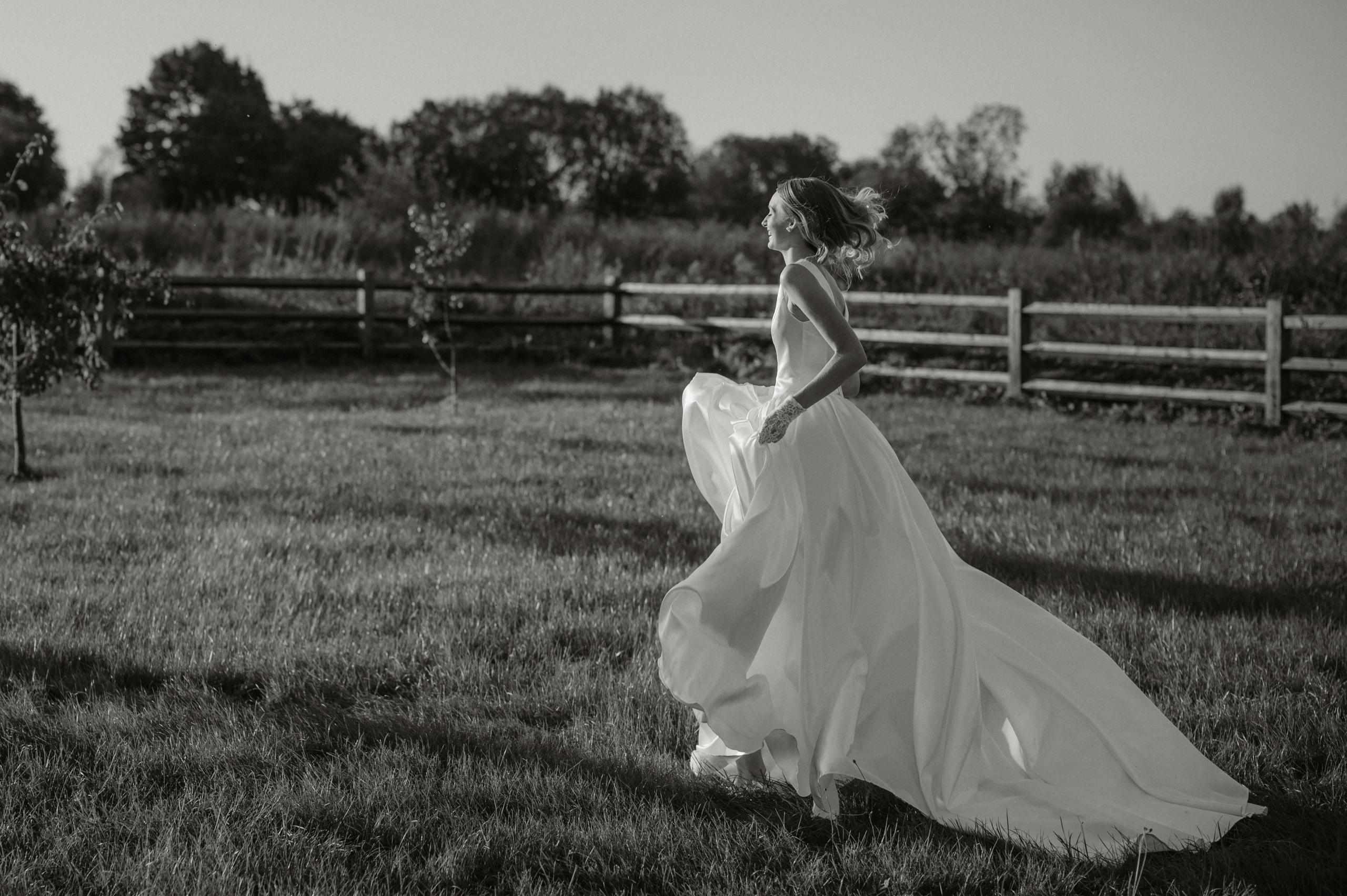 Скоро на сайте. Свадебный фотограф в Минске Тагай Наталья