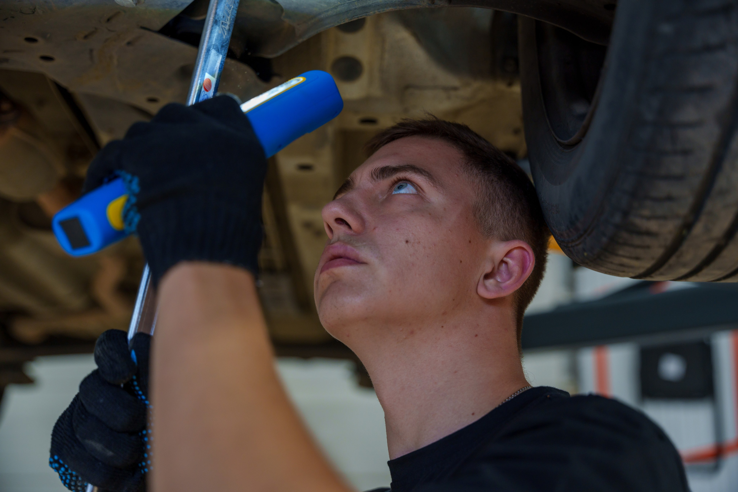 Интерьерная фотосъемка автосервиса Fit Service в Краснодаре — Профессиональная фотосъемка интерьера техцентра в Краснодаресеть СТО. Шедевры для Вас! Фотограф и Видеограф в Краснодаре Пахиев Руслан