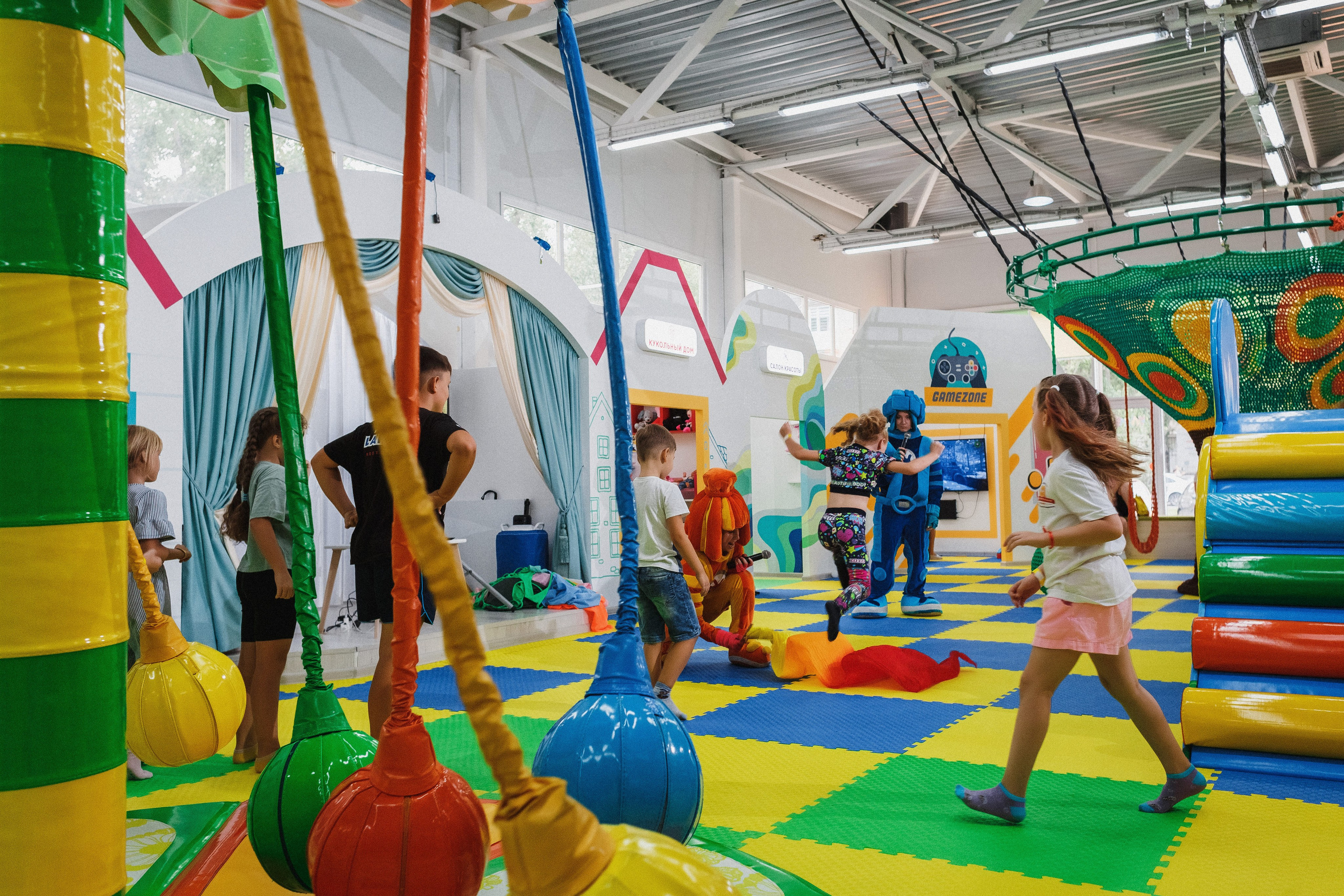 Волшебные моменты: детский праздник в игровой Клумба, Таганрог. Свадебный и семейный фотограф в Таганроге Бакарюк Антон