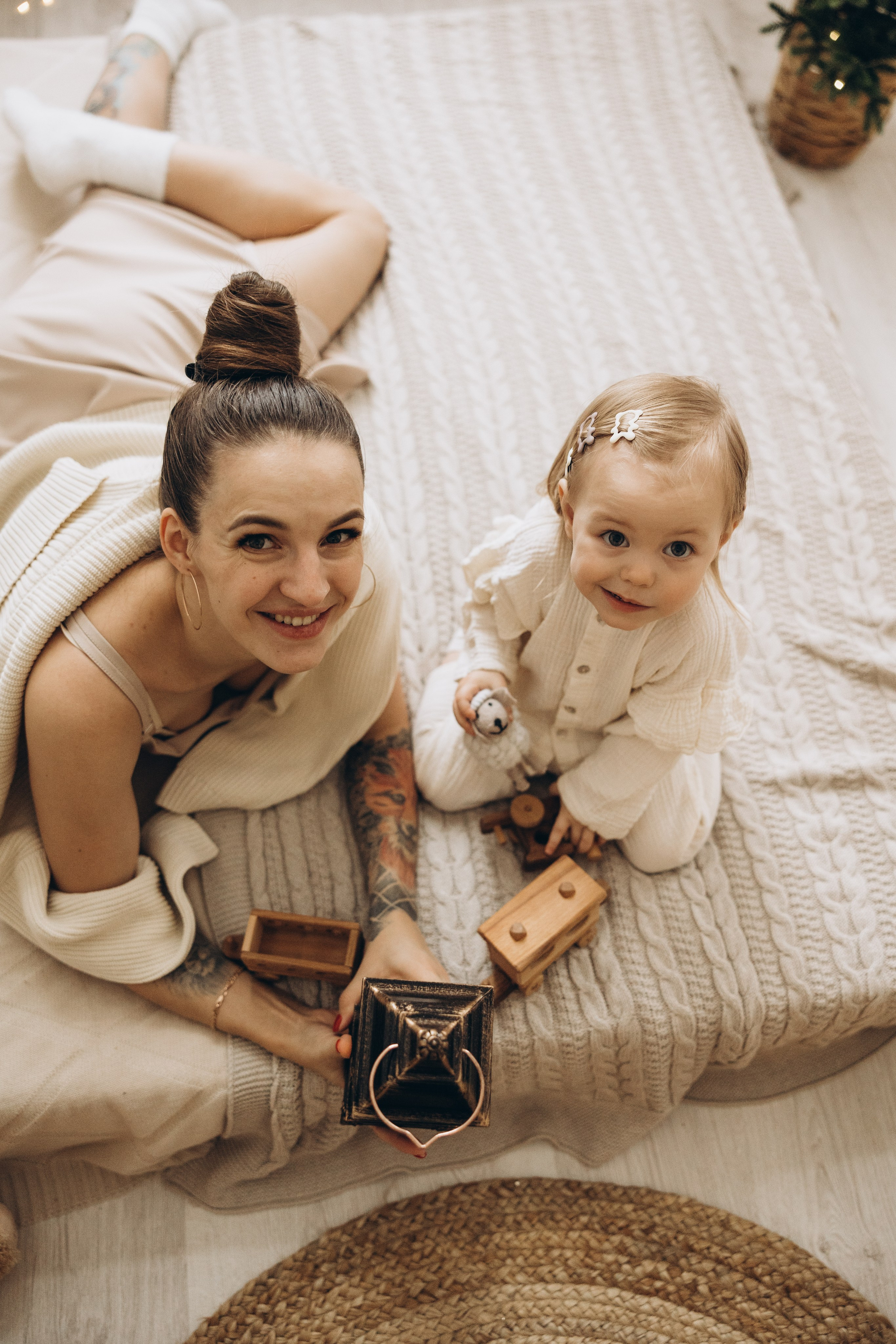 Ольга и Мирослава НГ. Семейный фотограф в Москве Виктория Ястребинская