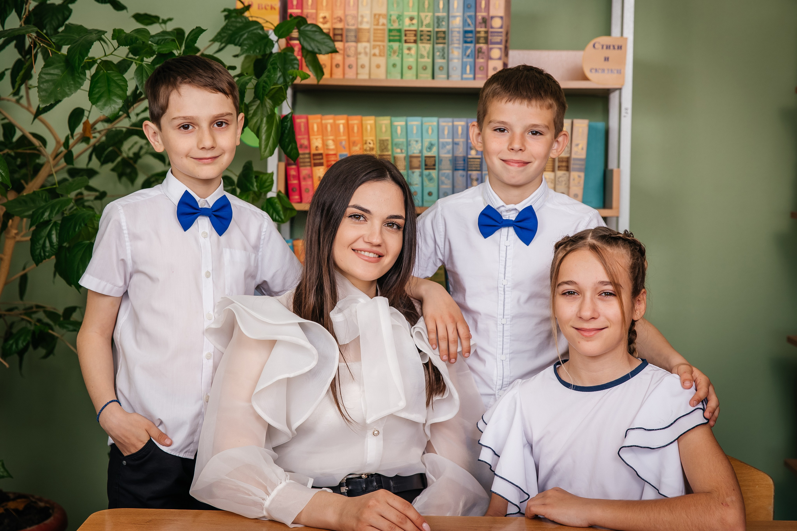 Фотосессия в начальной школе Крымск. Фотограф Любава Колесник. Выпускные альбомы в Крымском районе