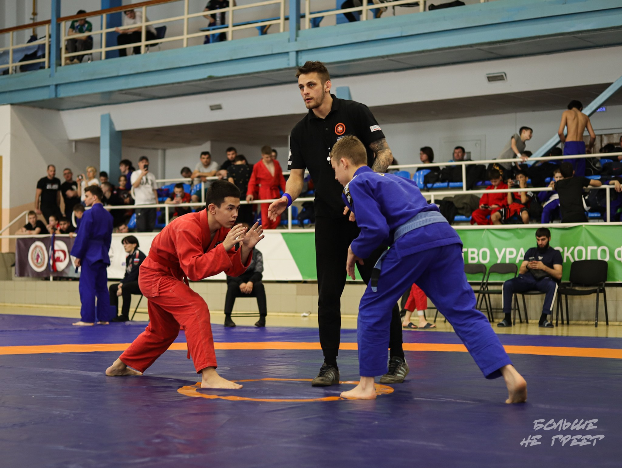 ПЕРВЕНСТВО УРФО ПО СПОРТИВНОЙ БОРЬБЕ ГРЭППЛИНГ И ГРЭППЛИНГ-ГИ. Больше не греет