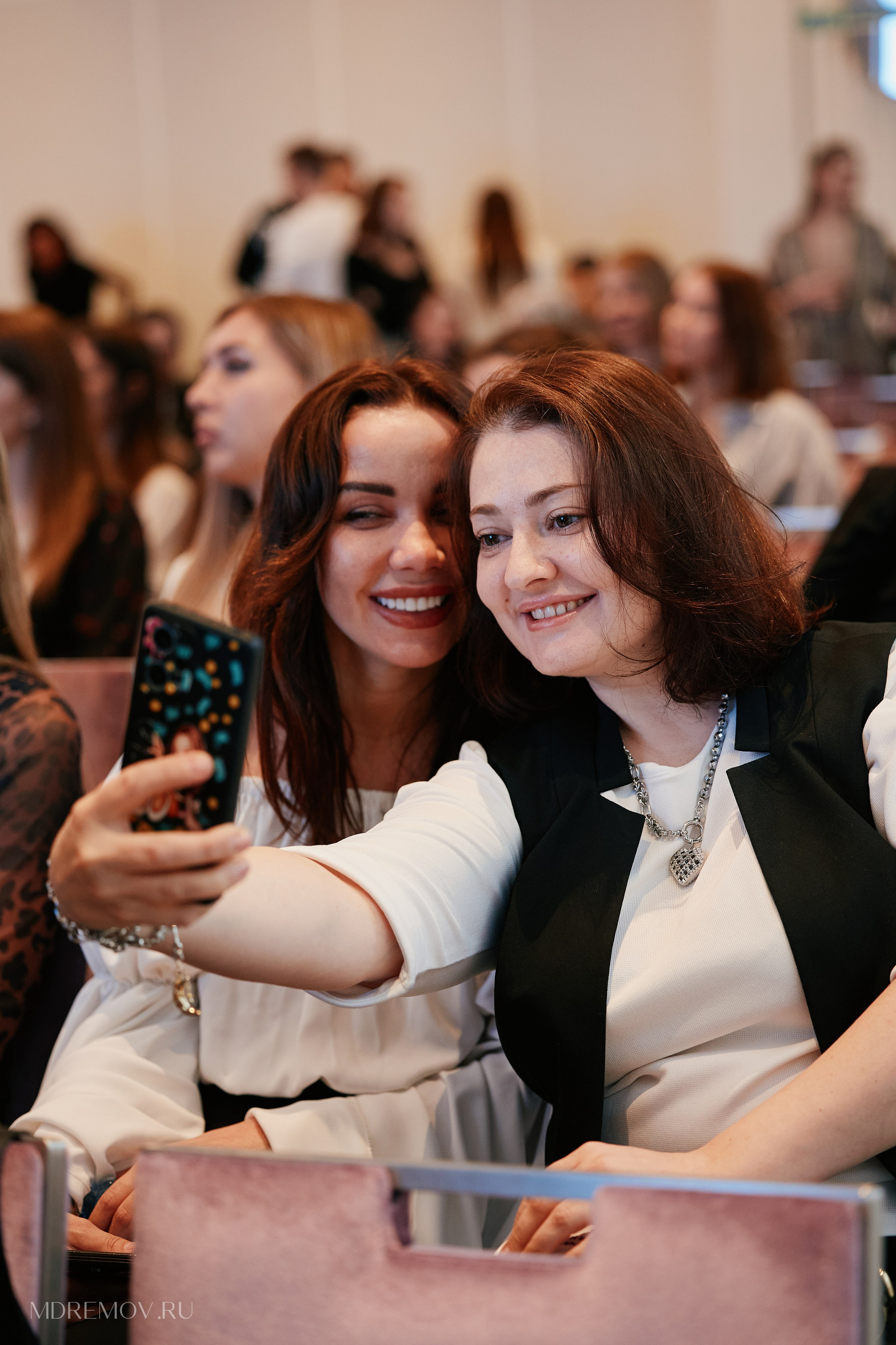 Форум Современная женщина в Hilton от EVENTBEST.RU 06.04. Свадебный репортажный фотограф краснодар максим дремов дрёмов фотосессия студия цена