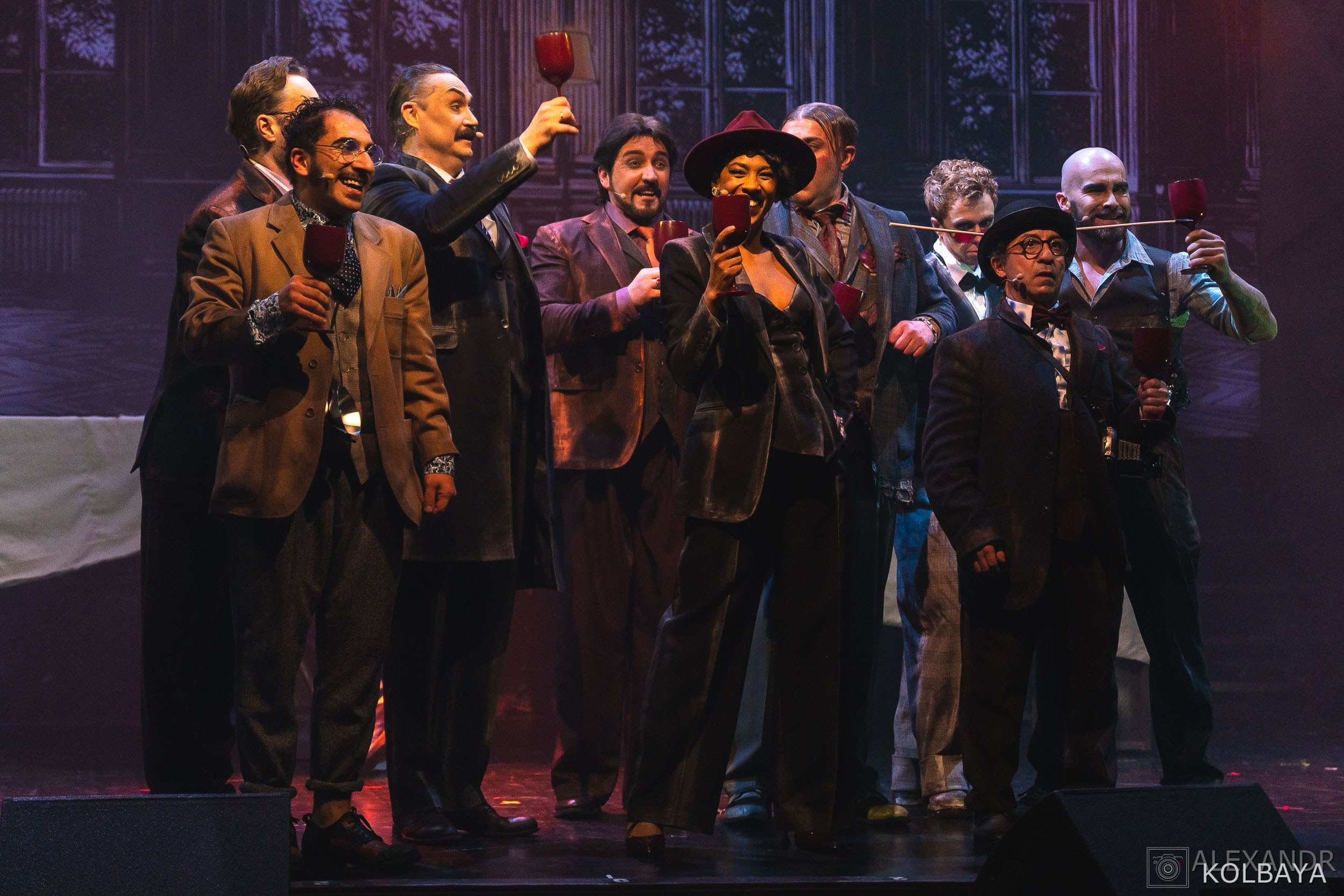 Фотографии со спектакля «Однажды в городе N». Концертный и театральный репортажный фотограф в Москве Александр Колбая