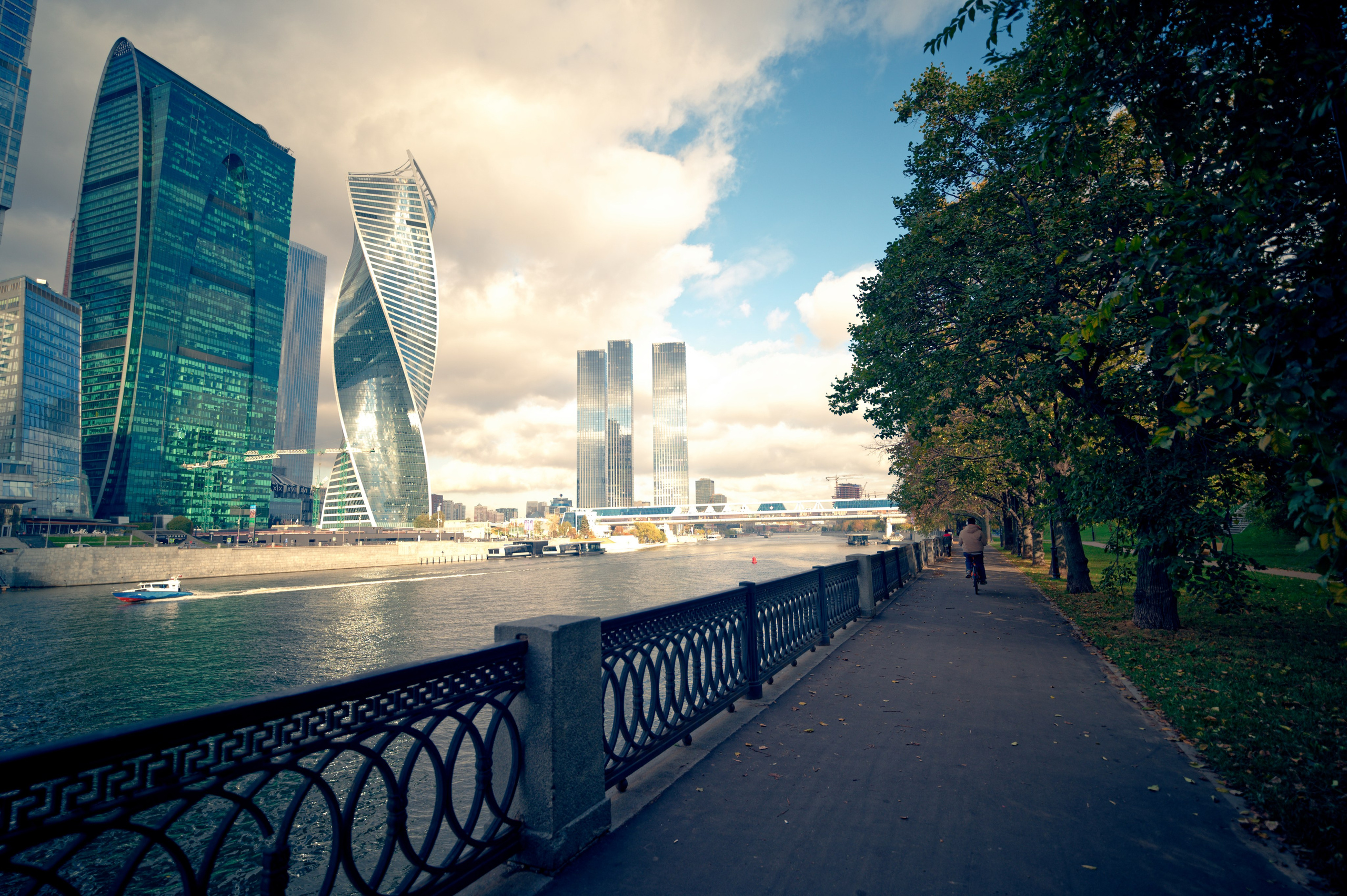 Street. Фотограф в городе Омске Константин Зоткин