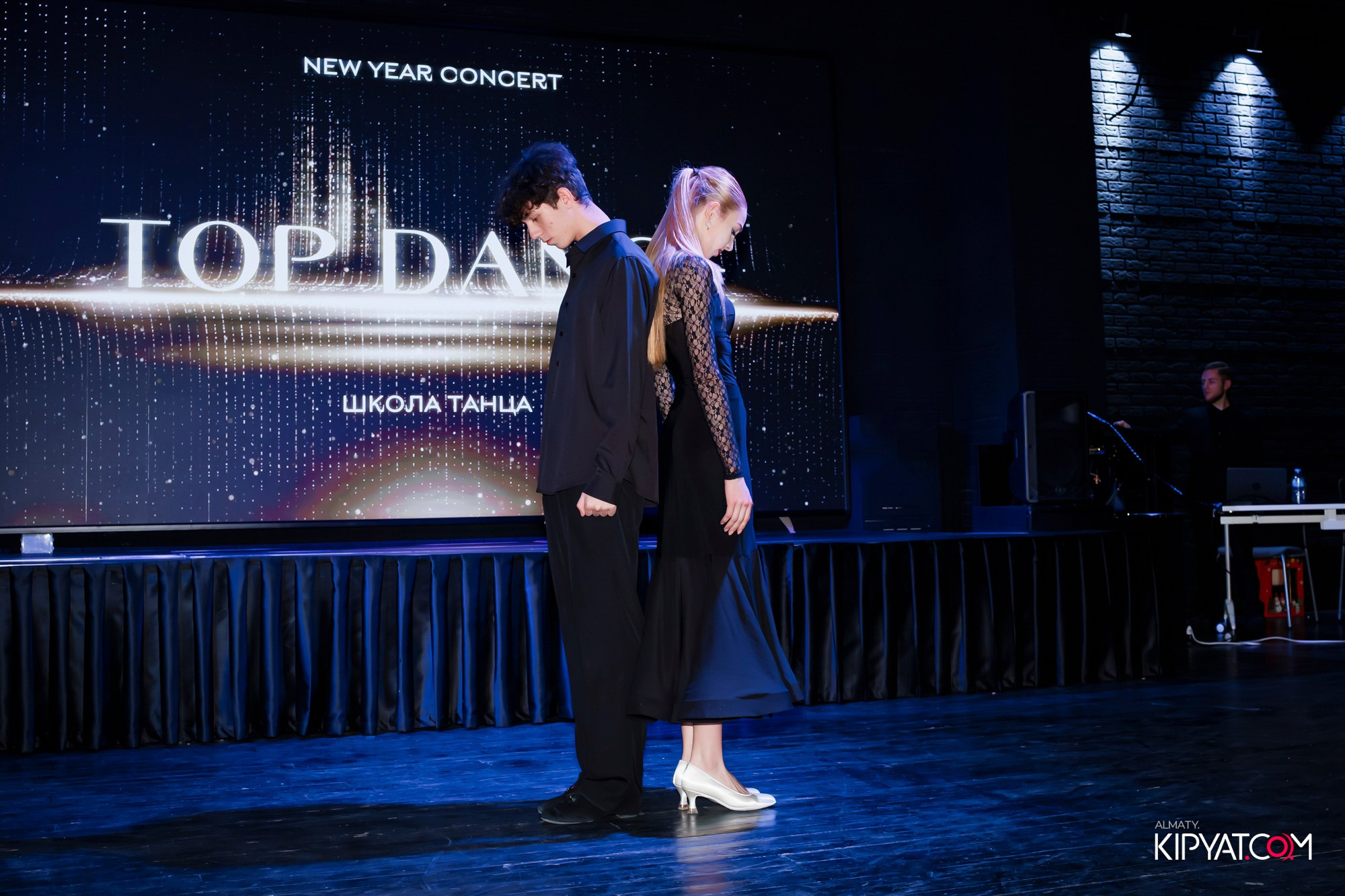 НОВОГОДНИЙ КОНЦЕРТ ШКОЛЫ ТАНЦА TOP DANCE. КИПЯТКОМ АЛМАТЫ! Фотосъемка мероприятий в Алматы