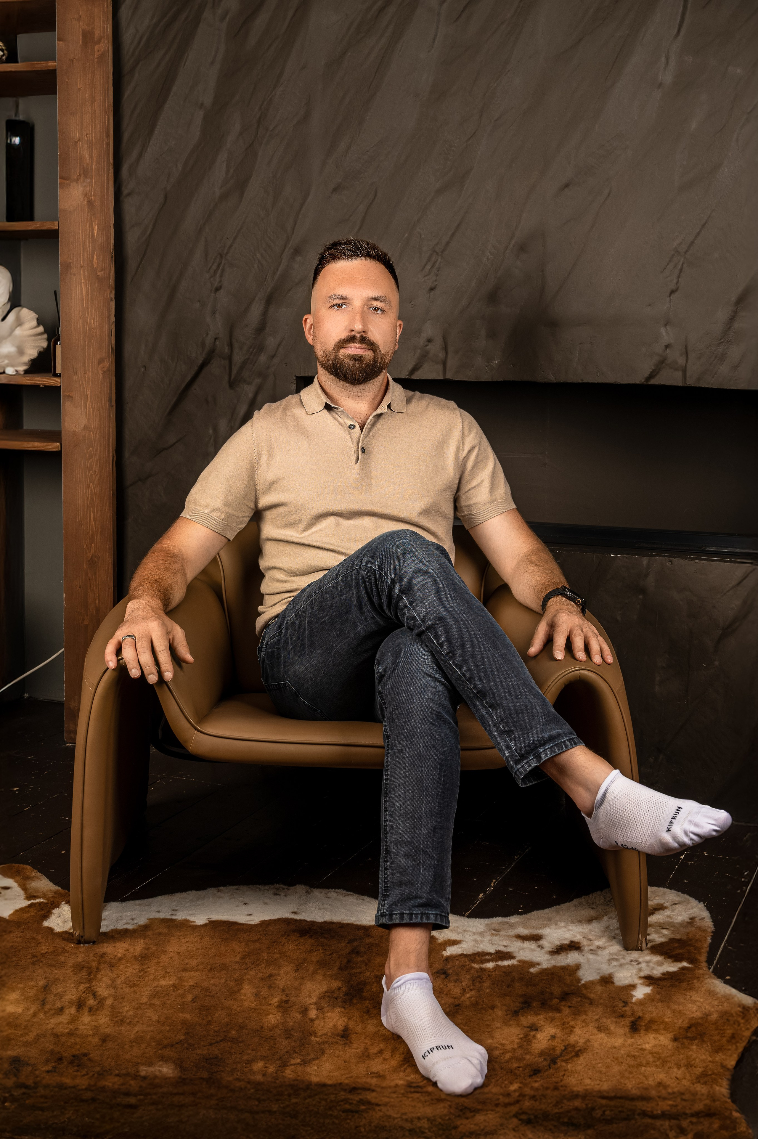 Портретный фотограф в Санкт-Петербурге. Интерьерный фотограф. Фото- видеосъемка недвижимости Санкт-Петербург