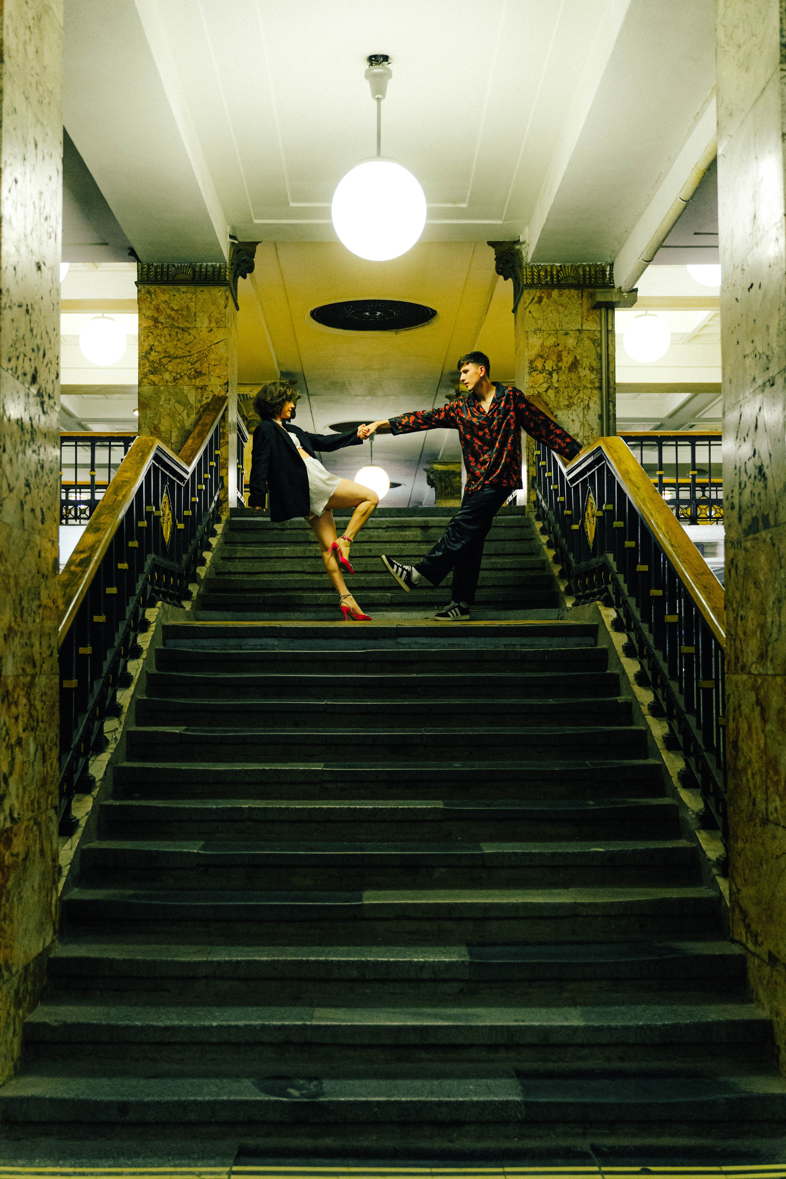 Ночь в метро. Портретный фотограф в Москве Эмиль Халиков