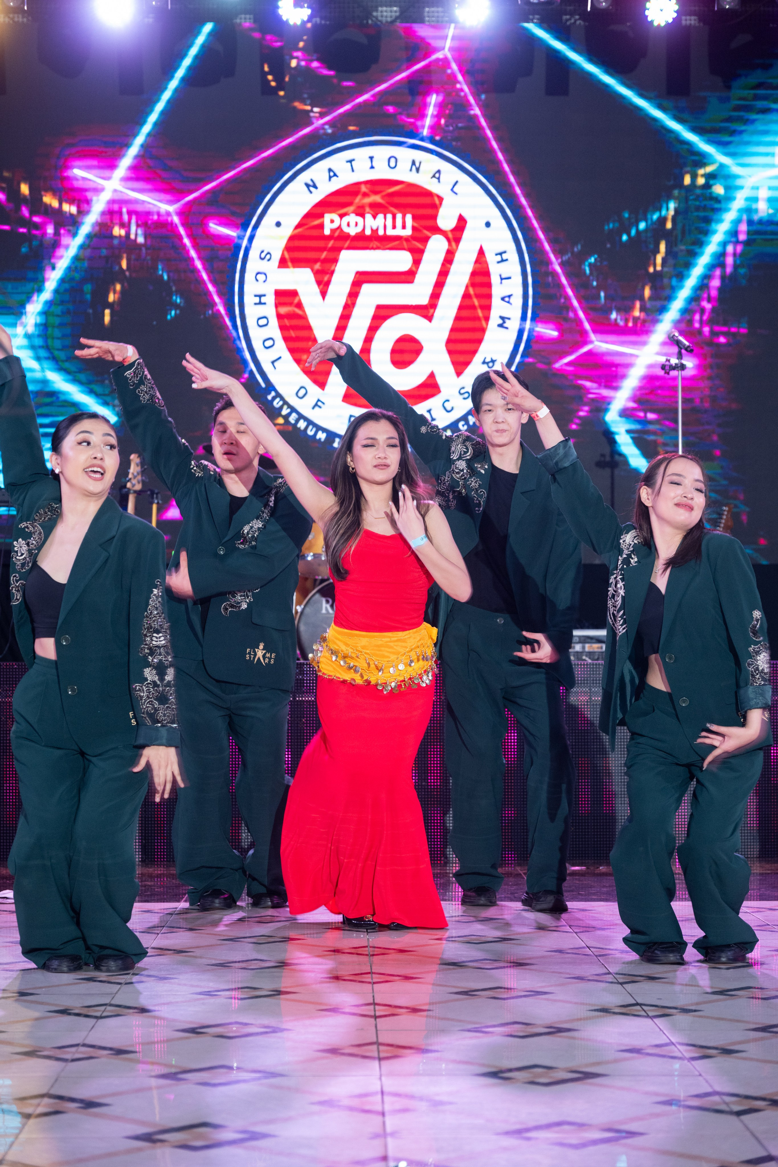 Выпускной вечер | Встреча рассвета. Фото и видеосъемка в Алматы