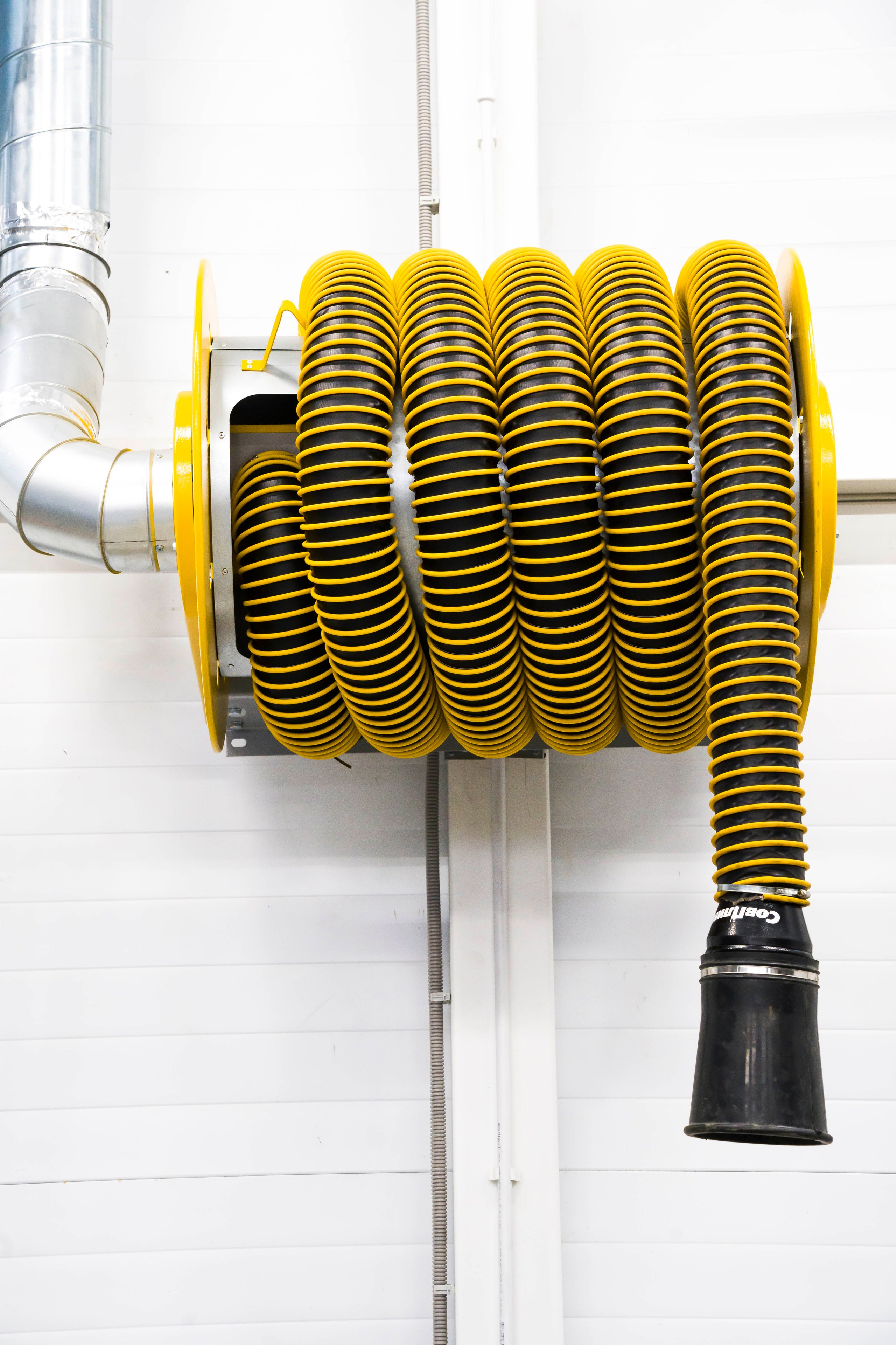 Съемка автосервиса автомойки. Фотограф в Санкт-Петербурге. Репортажная и все съёмки для бизнеса