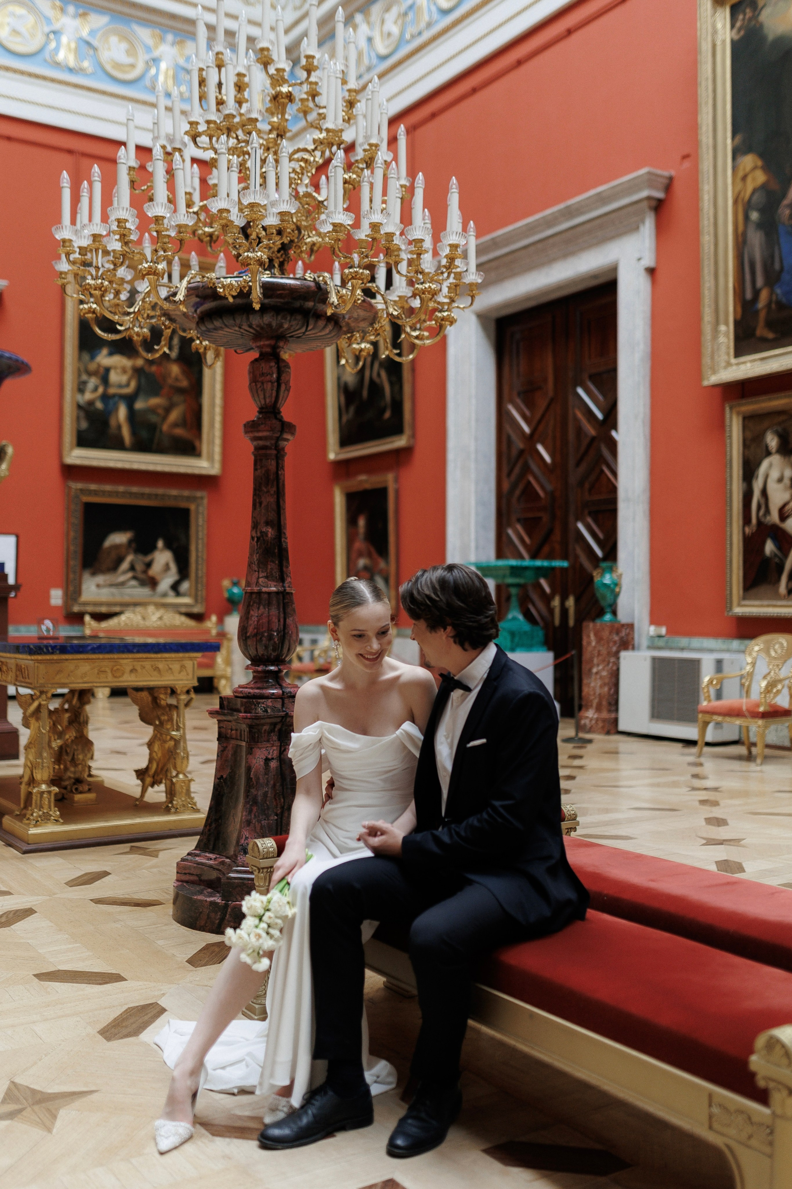 ···. Свадебный фотограф в Санкт-Петербурге Александра Чукавина