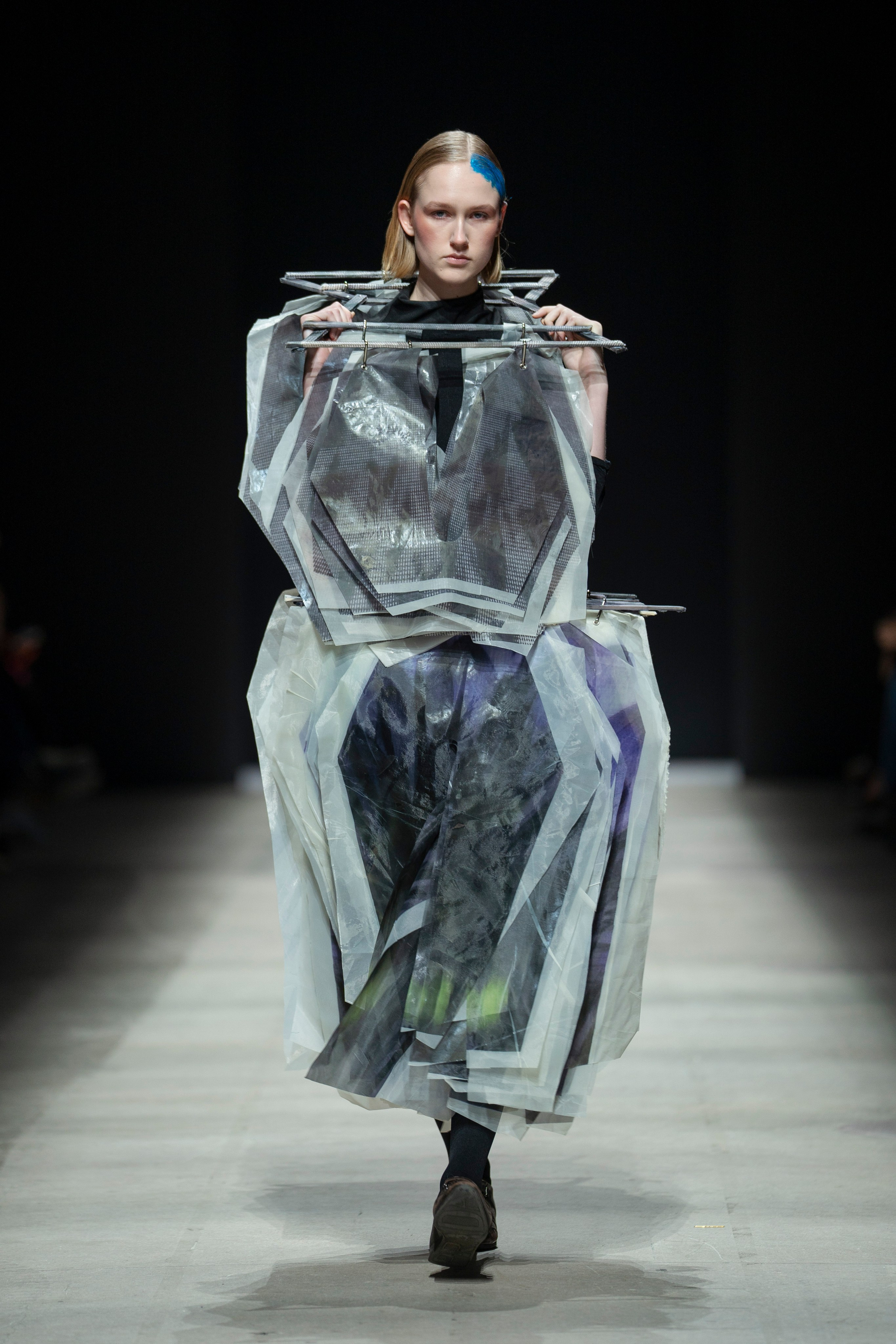 Показ Школы дизайна НИУ ВШЭ на Московской неделе моды. Фотограф в Москве Савкина Евгения